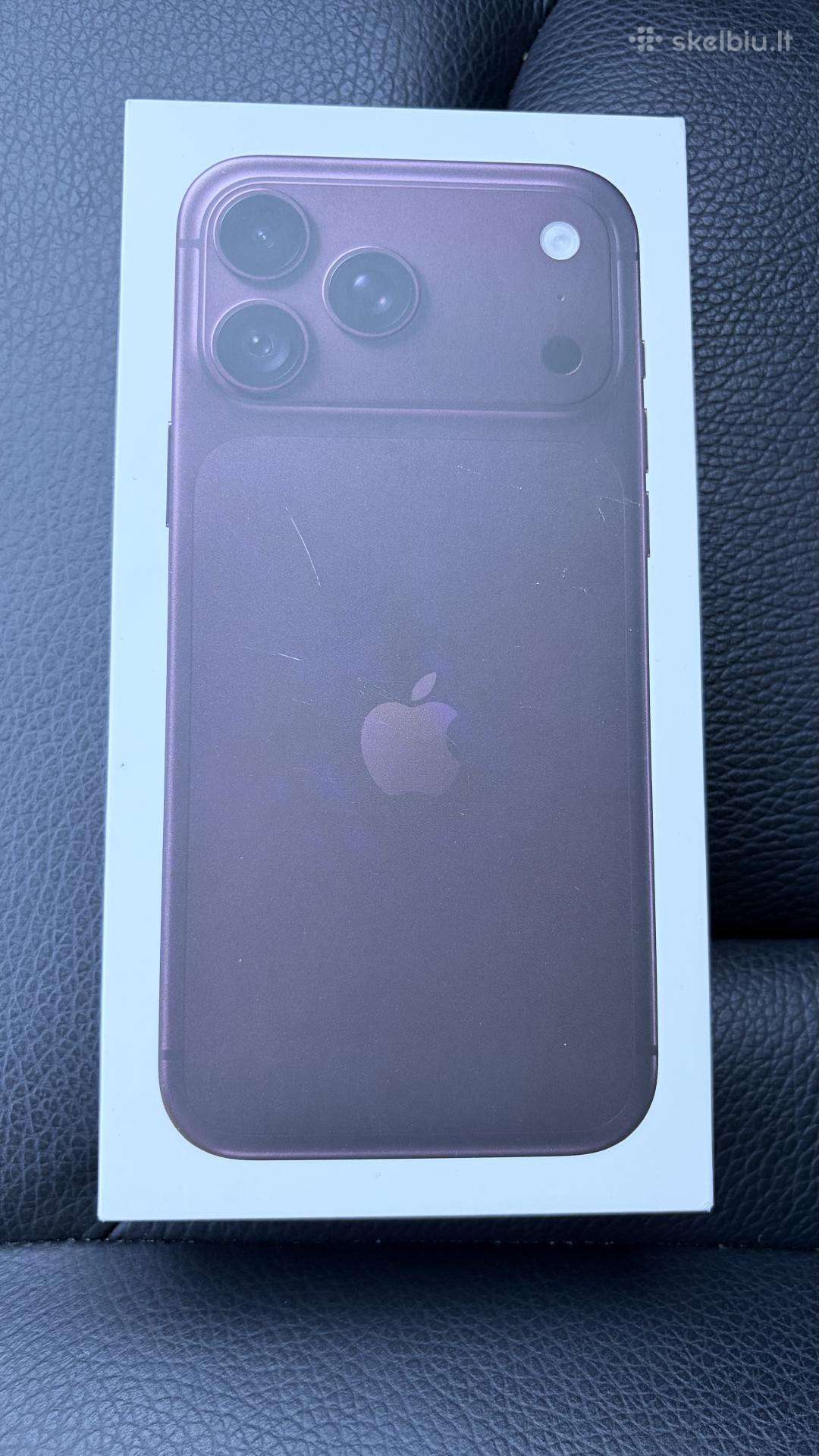 iPhone 18 Pro Max Burgundy !