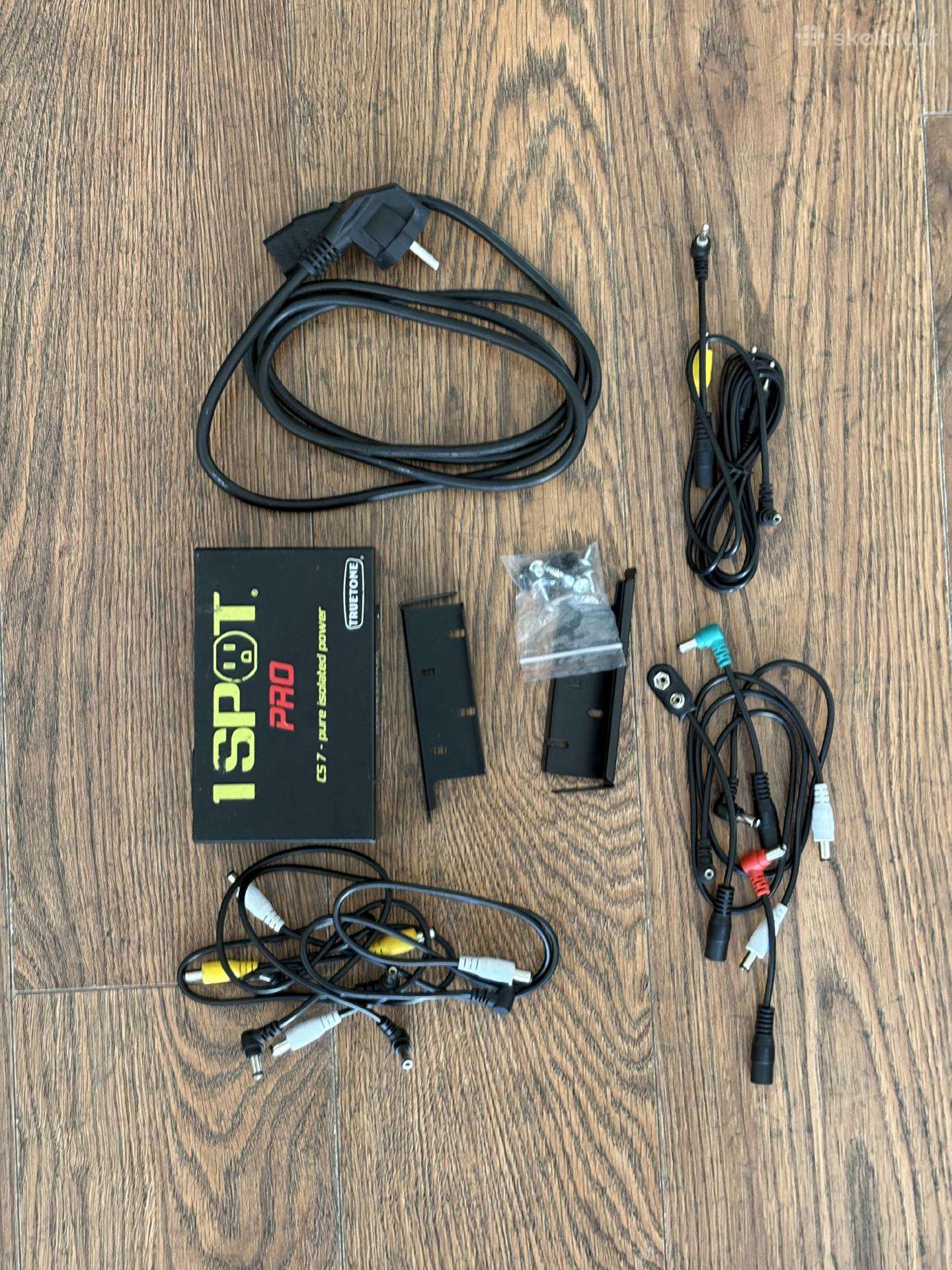 Truetone 1 Spot Pro Cs7 Pedalų maitinimo šaltinis