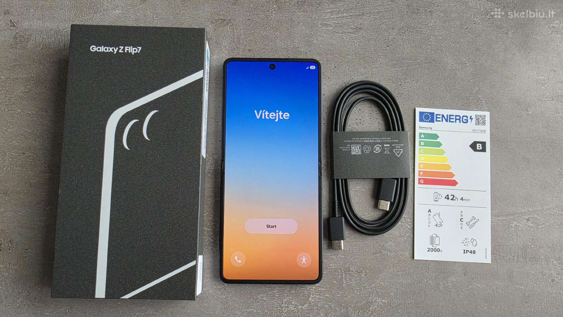 Telefonas Samsung flip 7
