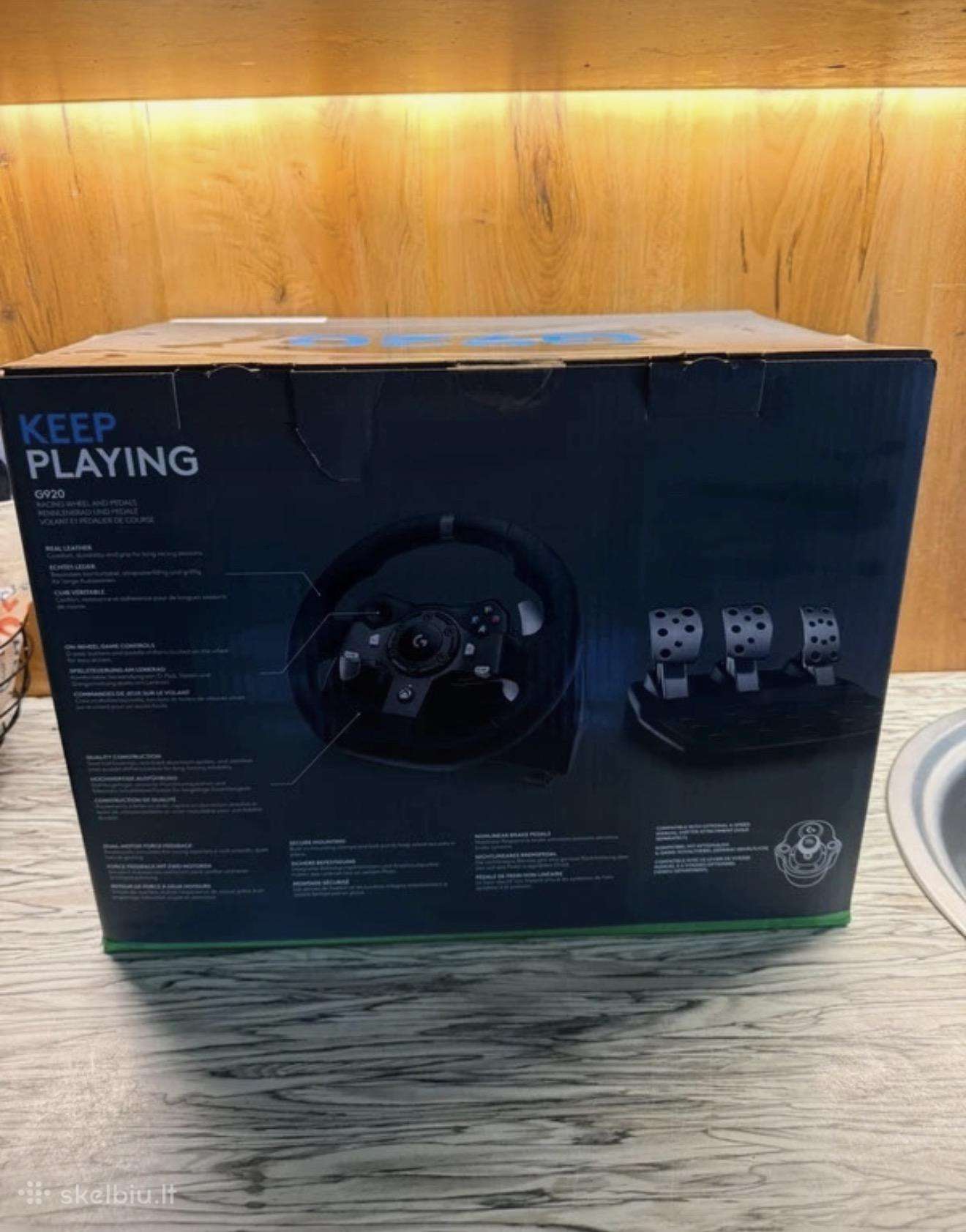 „Logitech G920“ vairas su pedalais