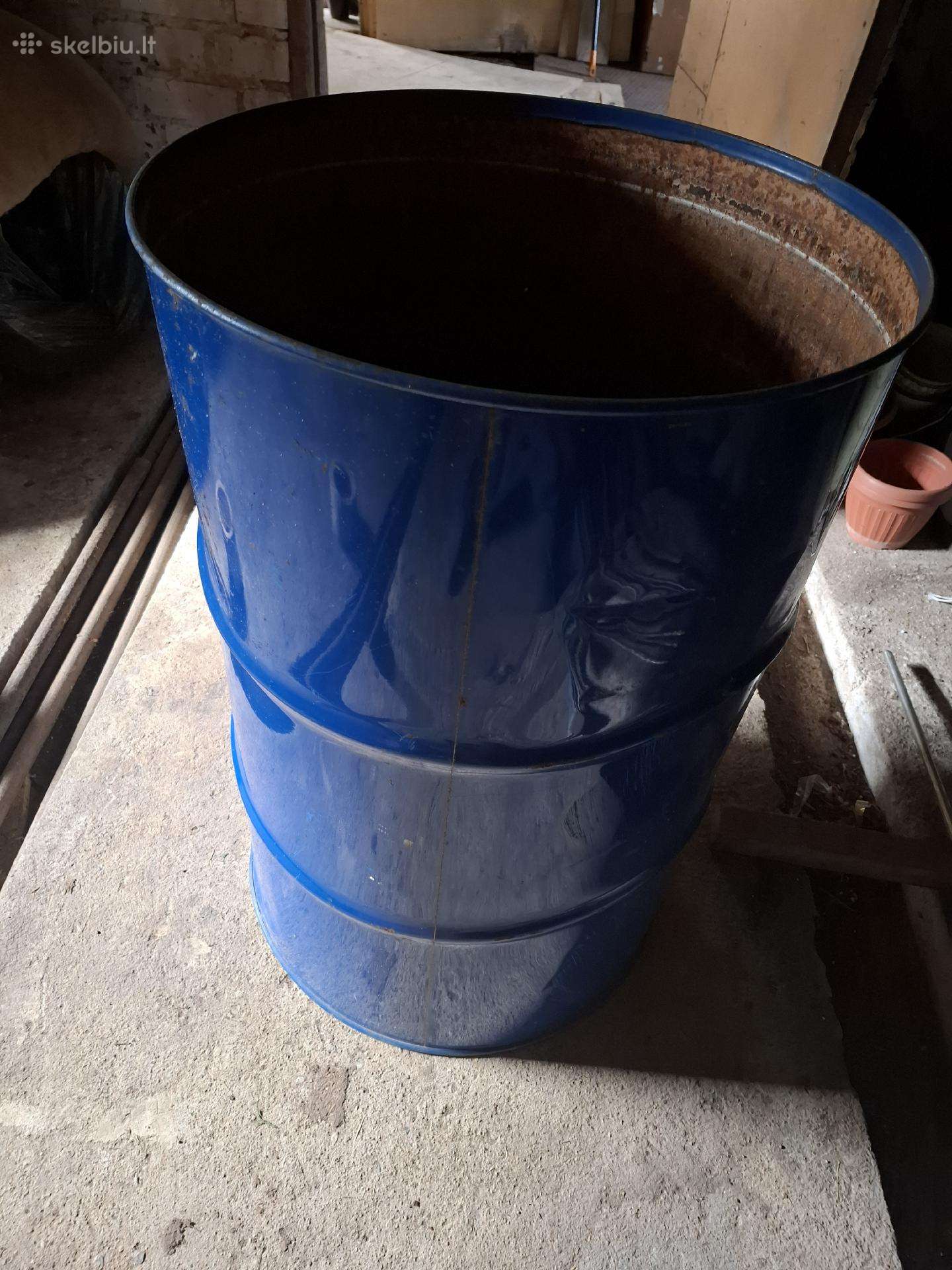 200 ltr. metalinės statinės