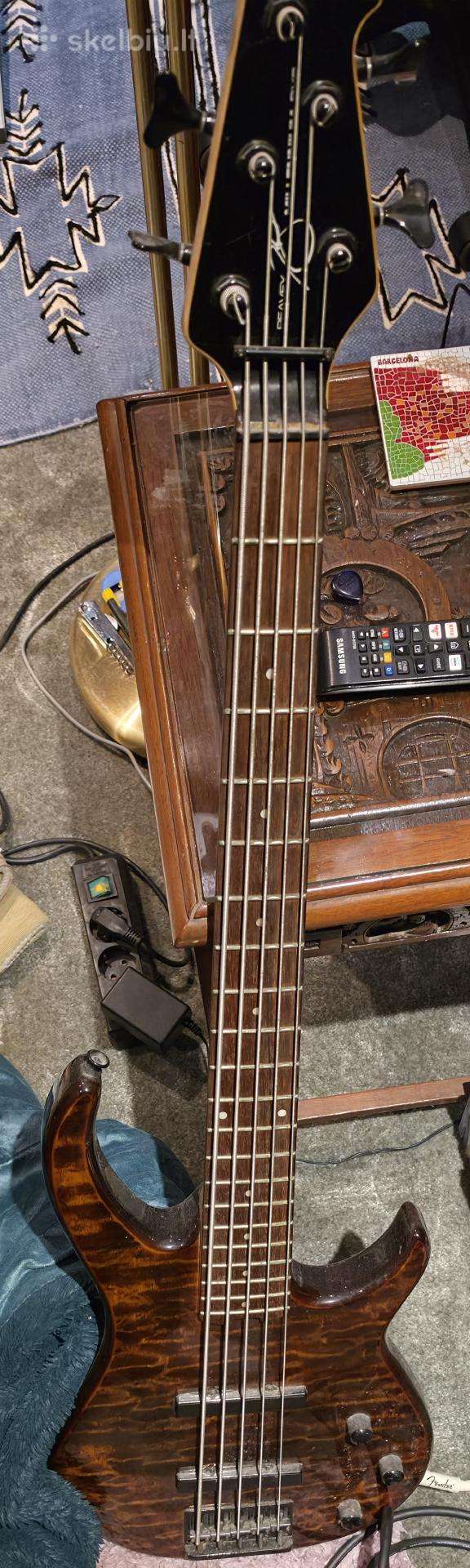 Peavey Millenium 5string bass