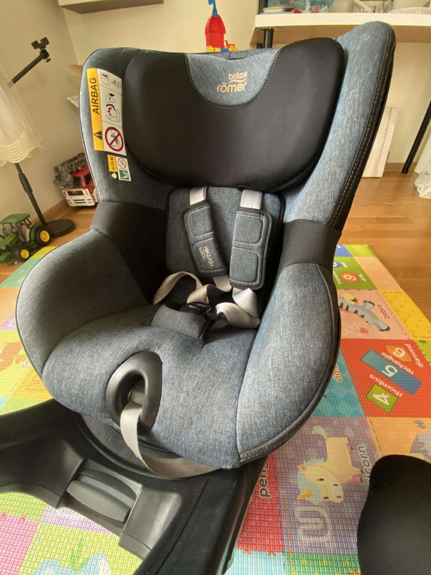 Britax Römer Dualfix M i-size automobilinė kėdutė