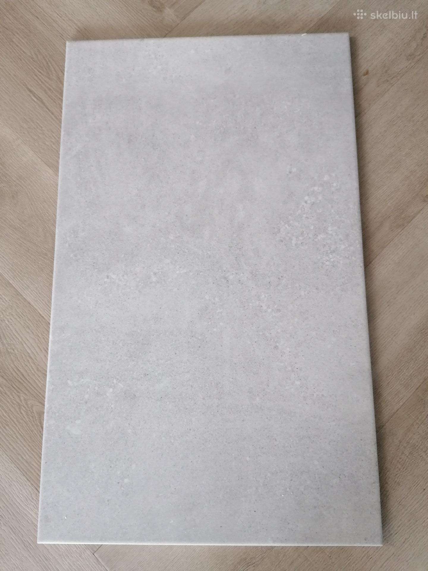 Keraminės sienų plytelės 33,3x55cm (14vnt)