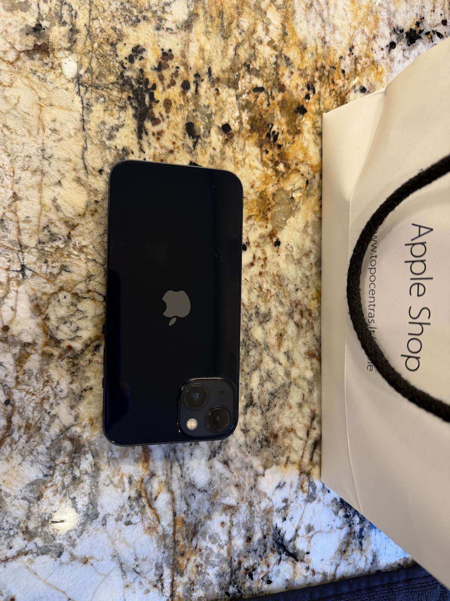 iPhone 13