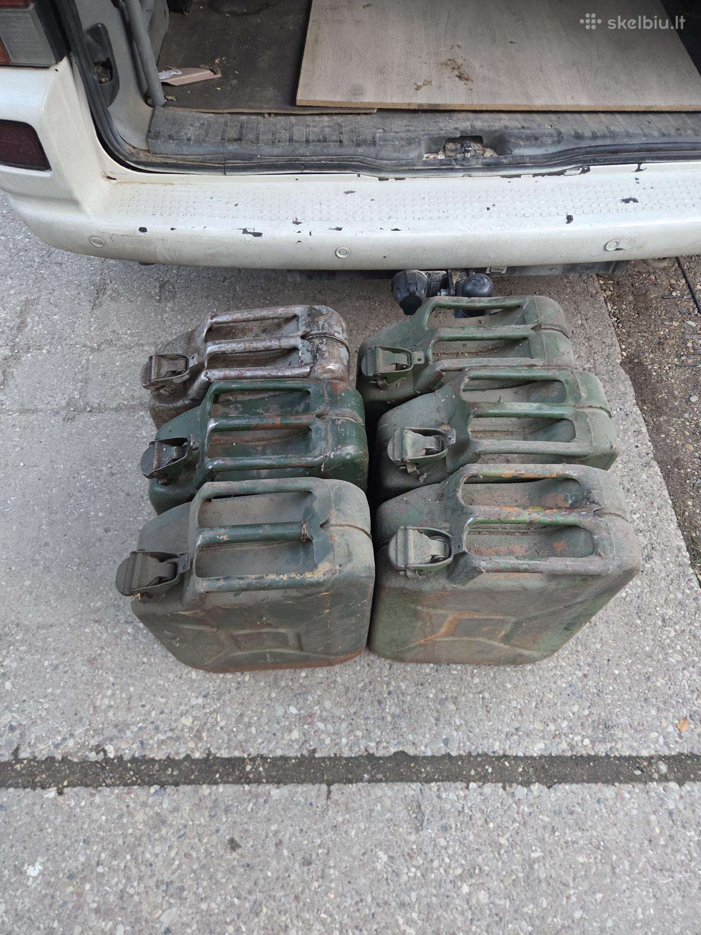 Metaliniai kariniai kanistrai 20 L–6 vnt.