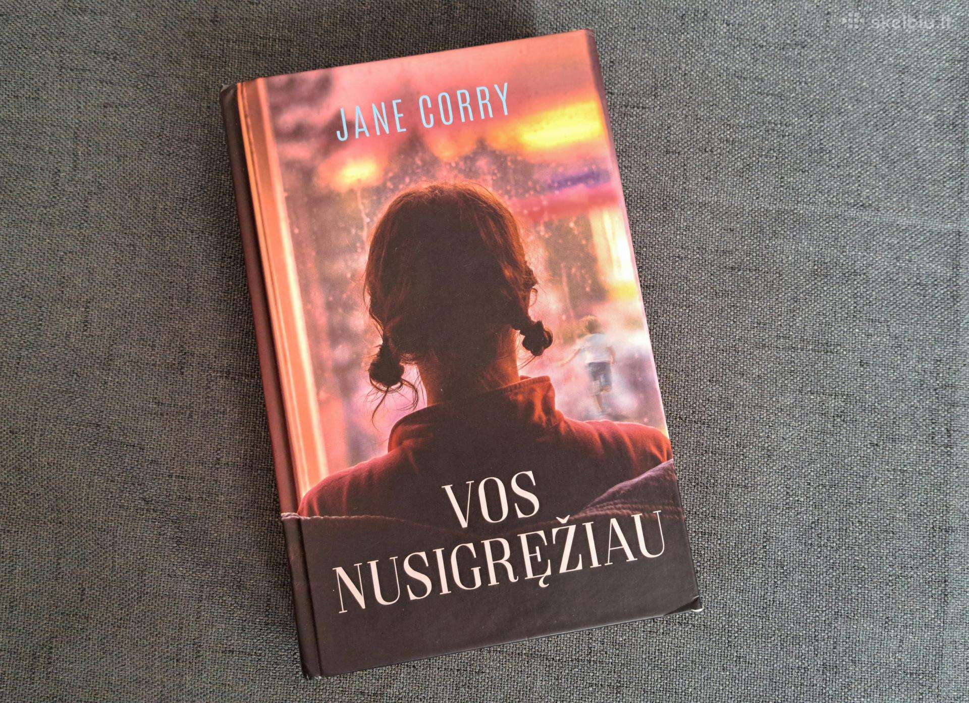 Knyga : Jane Corry " Vos nusigręžiau "