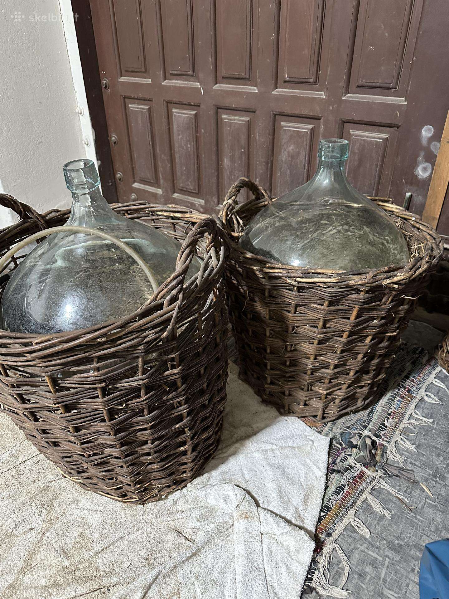 Vyno talpa su pintu krepšiu
