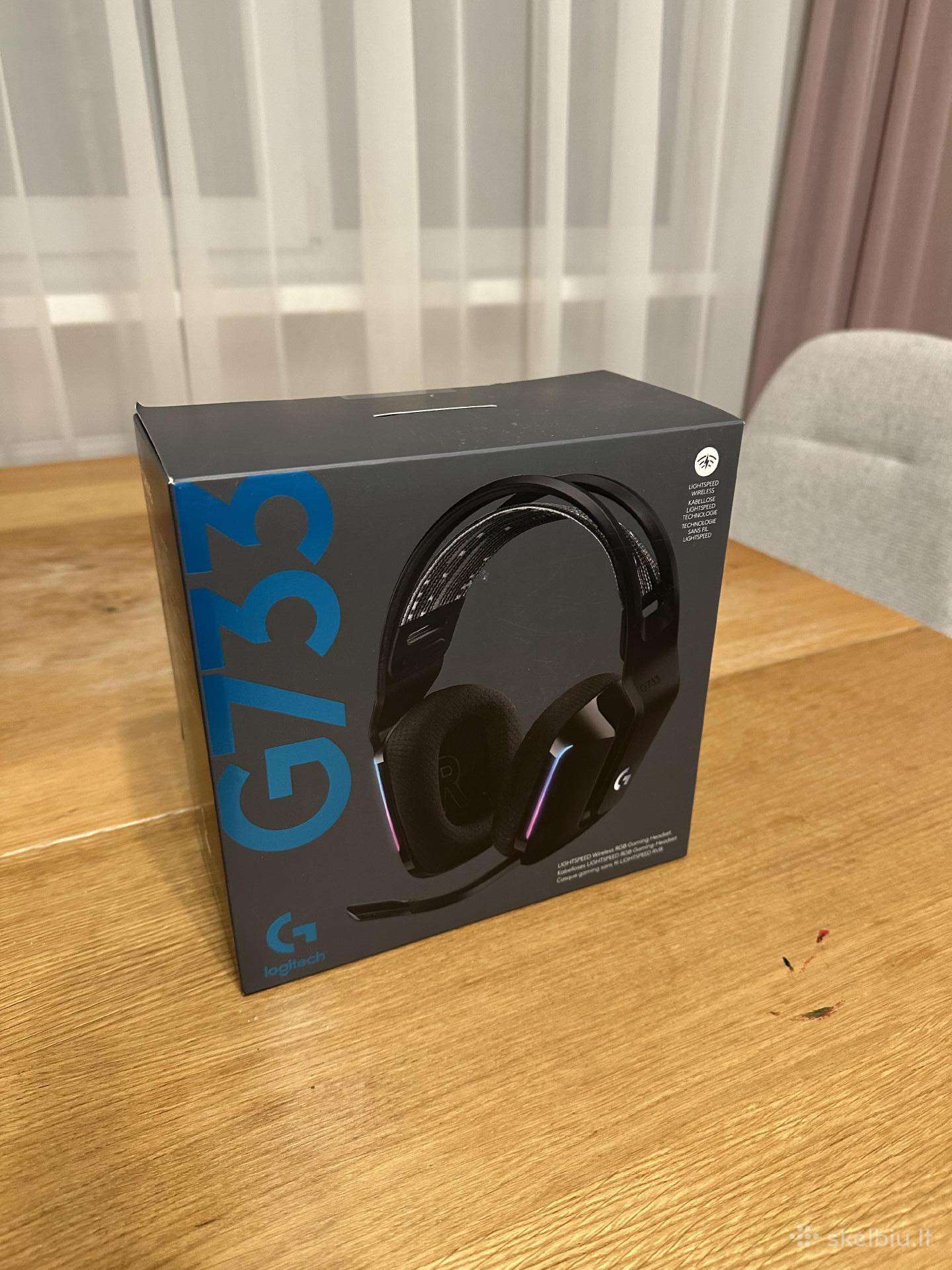 Logitech G733