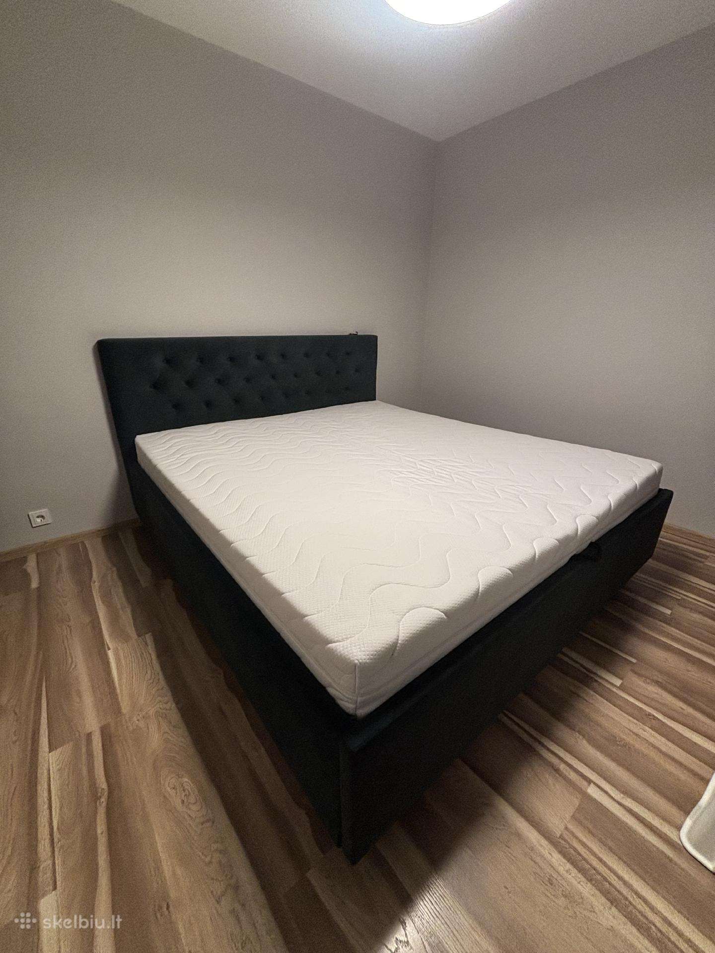 Čiužinys 180x200 ir dvi pagalvės