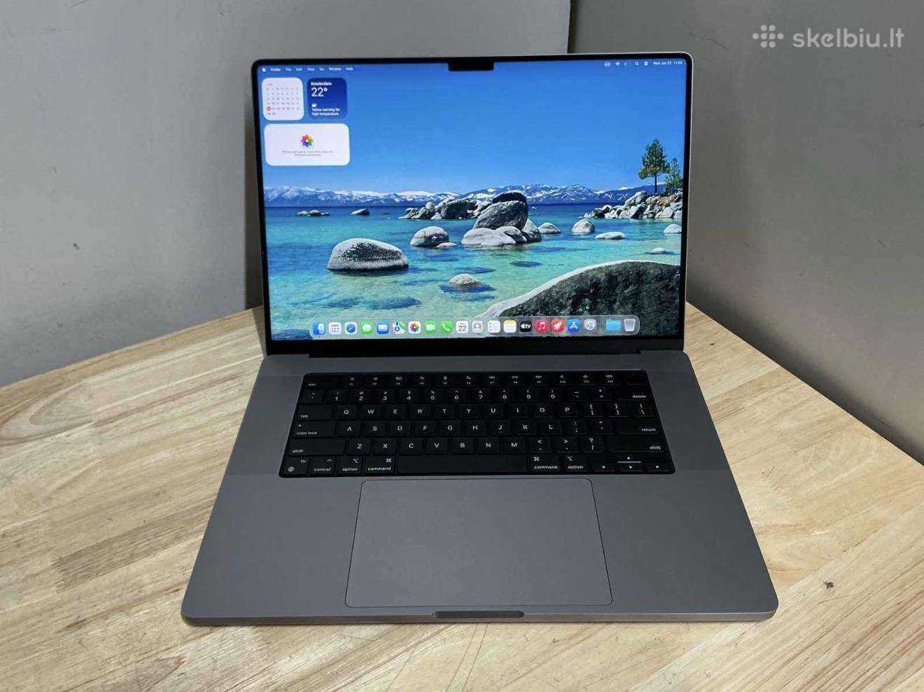 Apple MacBook Pro 16 M1 Pro / 16 GB / 500 GB SSD