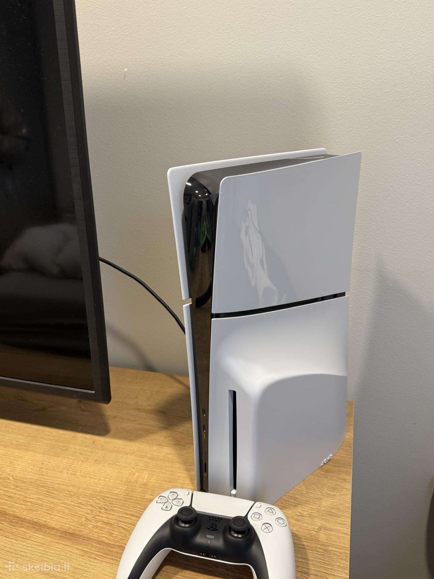 Ps5 Slim Disc 1tb su garantija