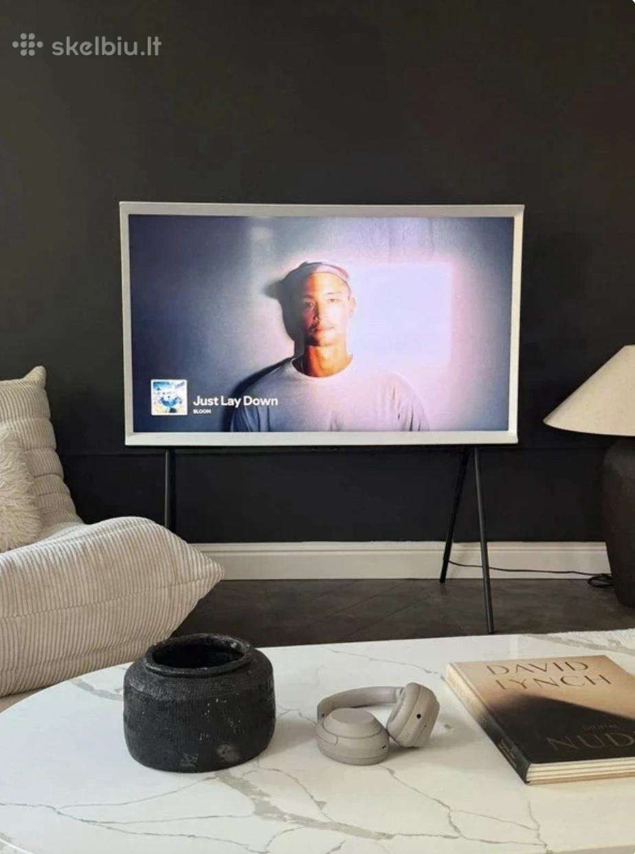 Samsung Serif Televizorius (baltas su kojelemis)