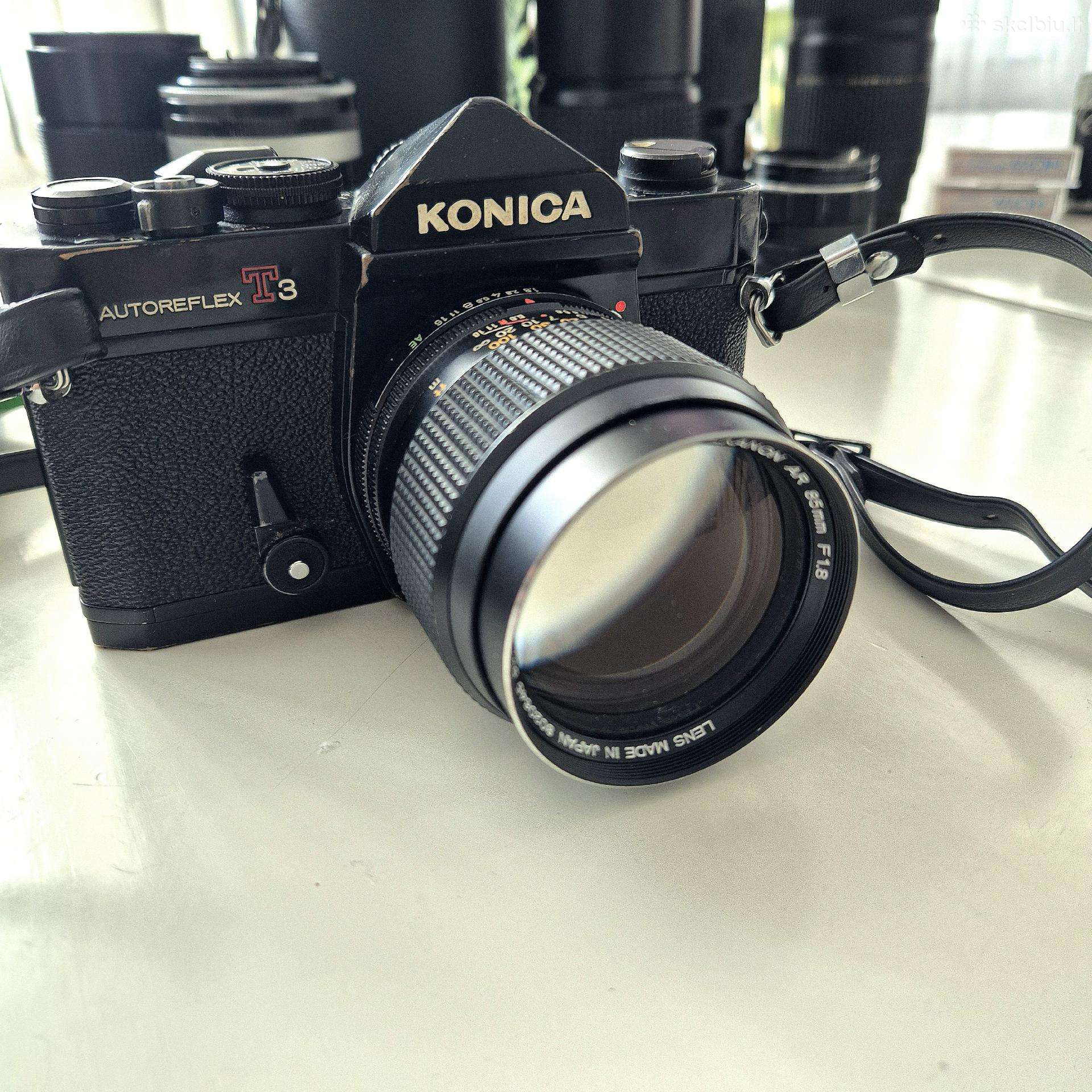 Konica Hexanon Ar 85mm f/1.8 + Autoreflex T3