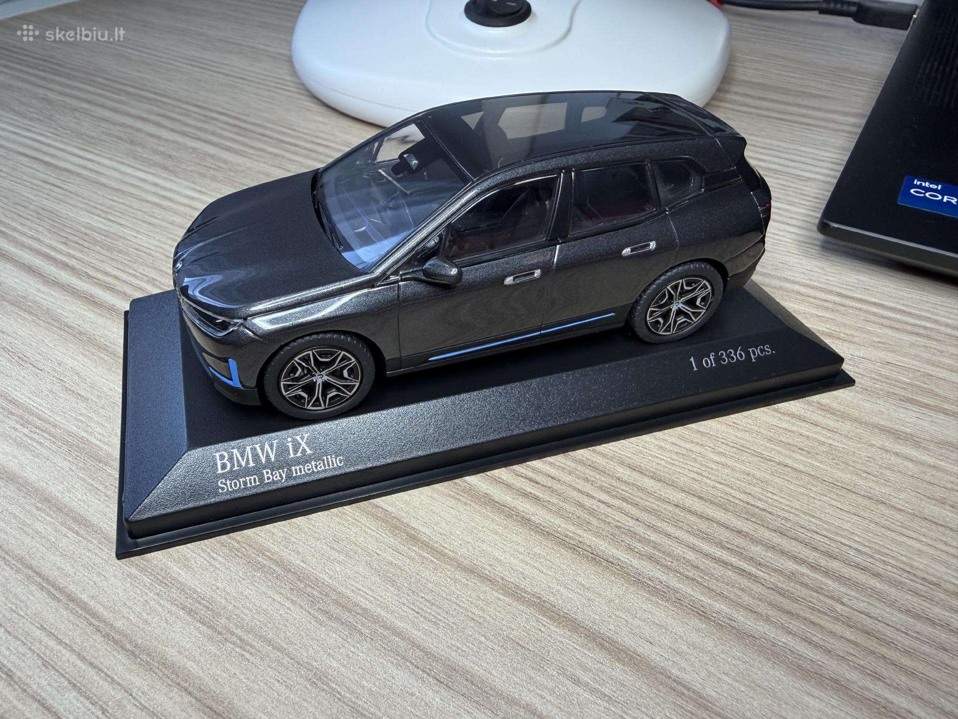 Parduodu Bmw IX 1/43 modeliuką