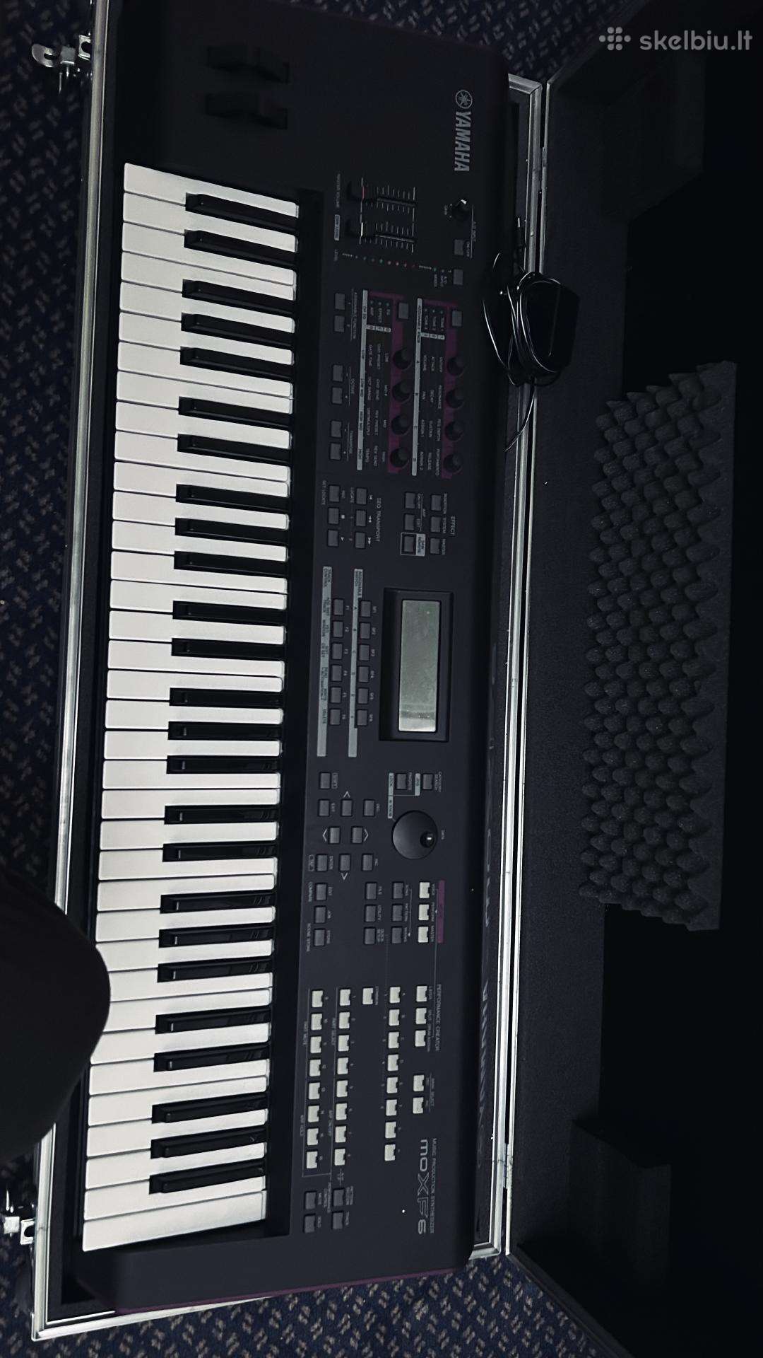 Sintezatorius Yamaha Moxf6