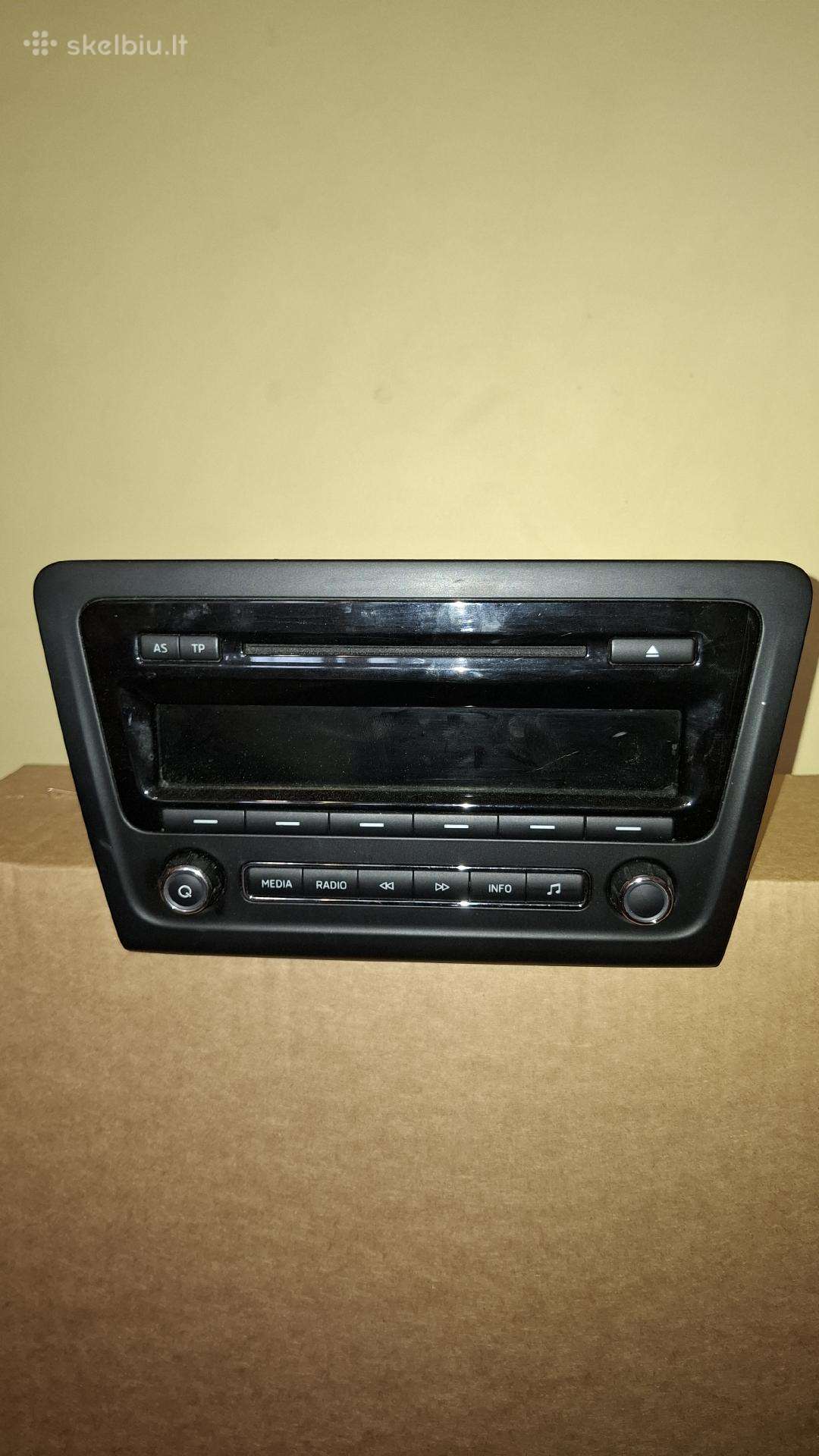 Originalus Skoda Swing radijas (5j0035161e)