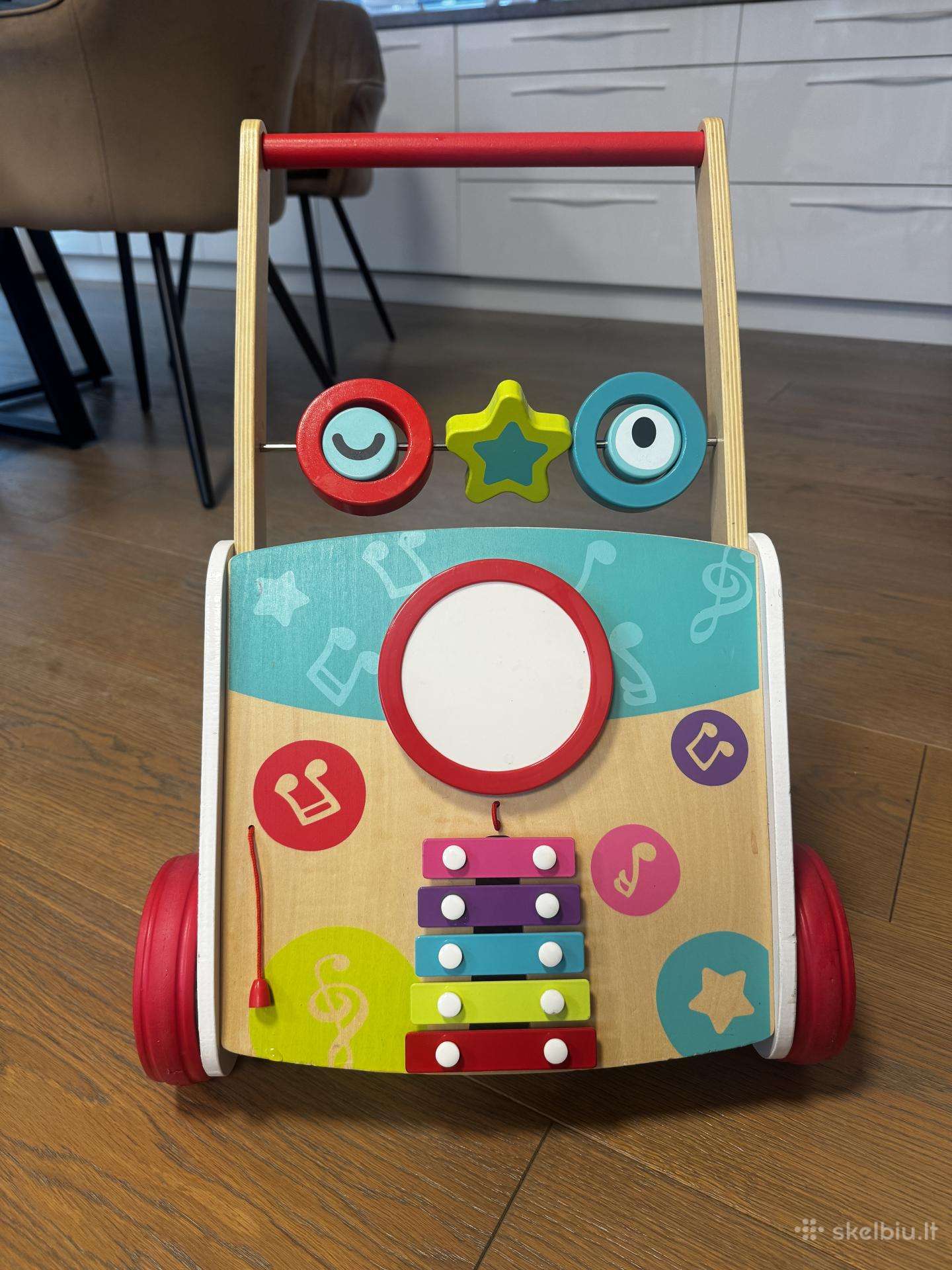 Hape medinis muzikinis stumdukas – vaikštynė