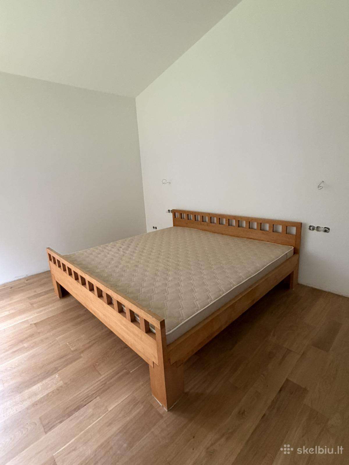 Ąžuolo arba uosio masyvo lova 2x2