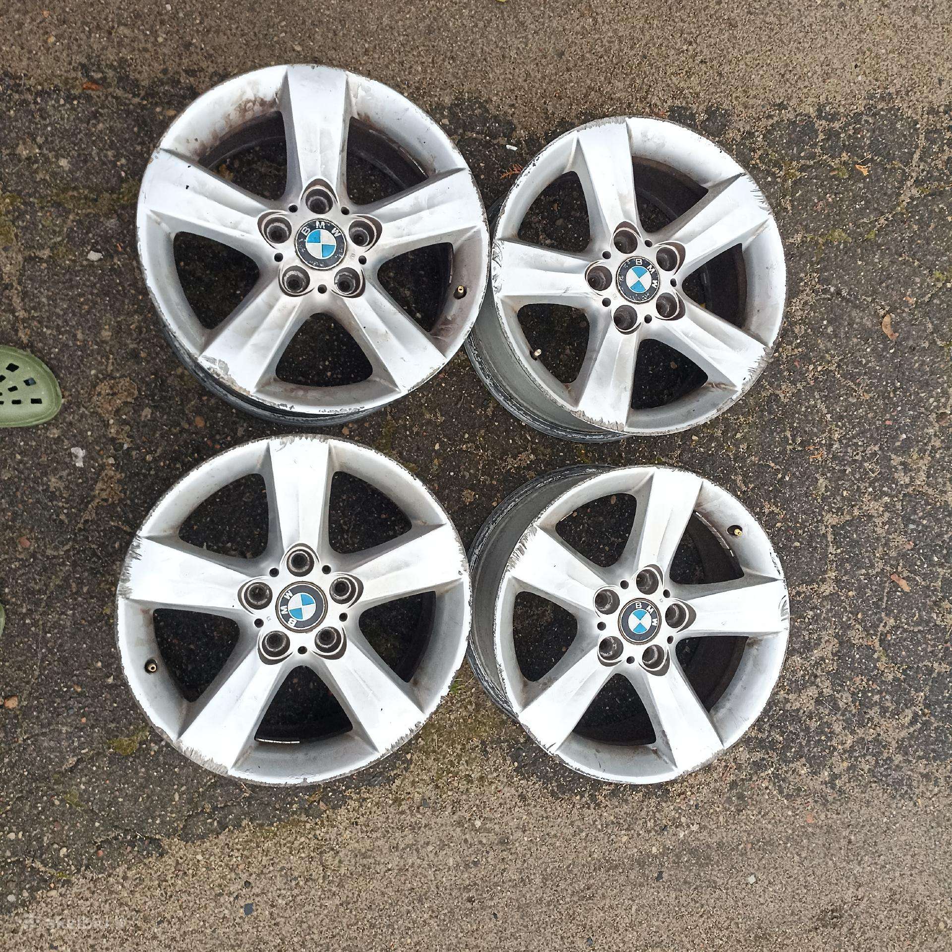 Bmw E46 E90/91 lieti ratlankiai r17