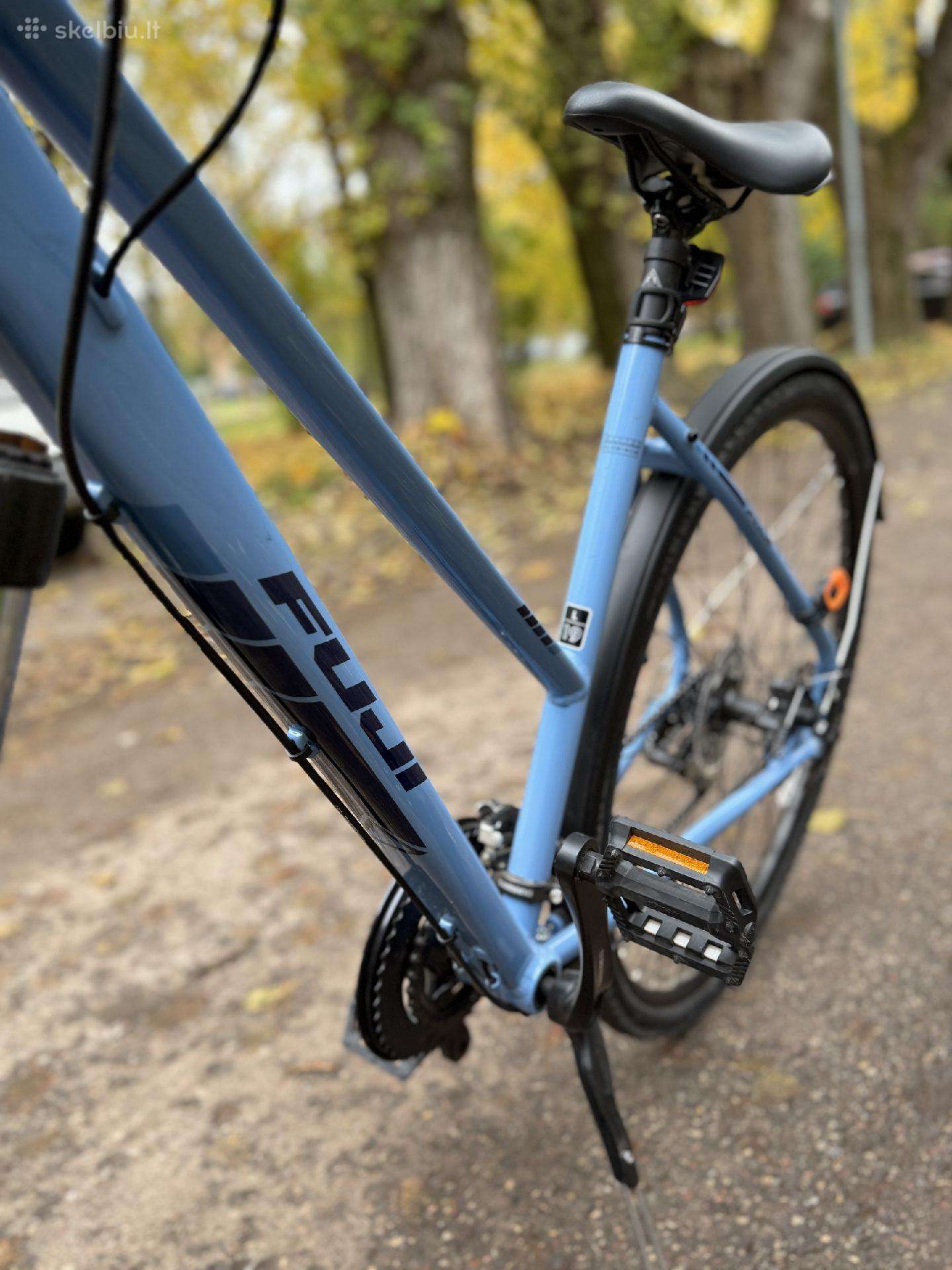 Гибридный велосипед Fuji 28″