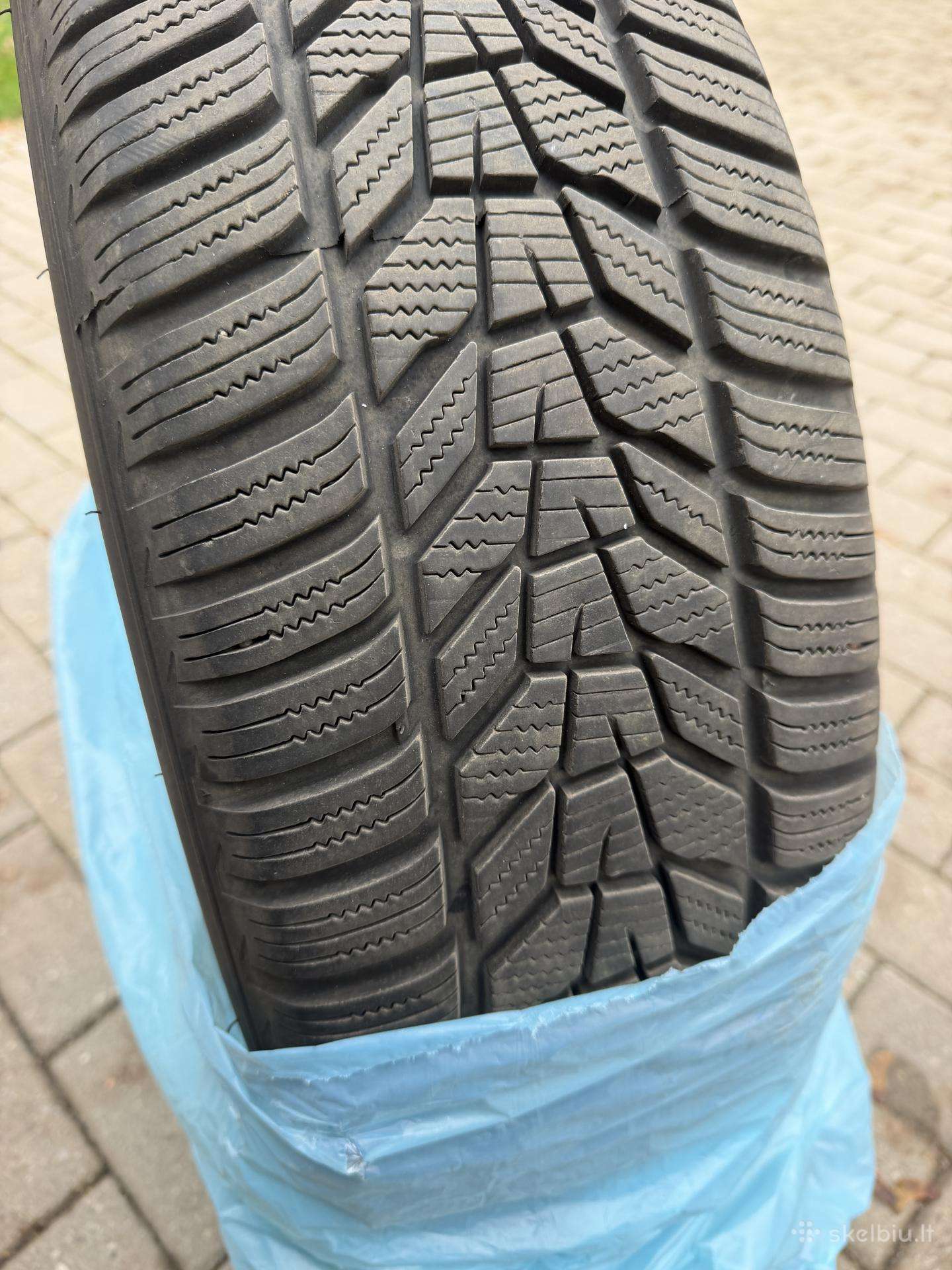 Padangos Hankook Winter icept Evo3 225/60/r17 99h