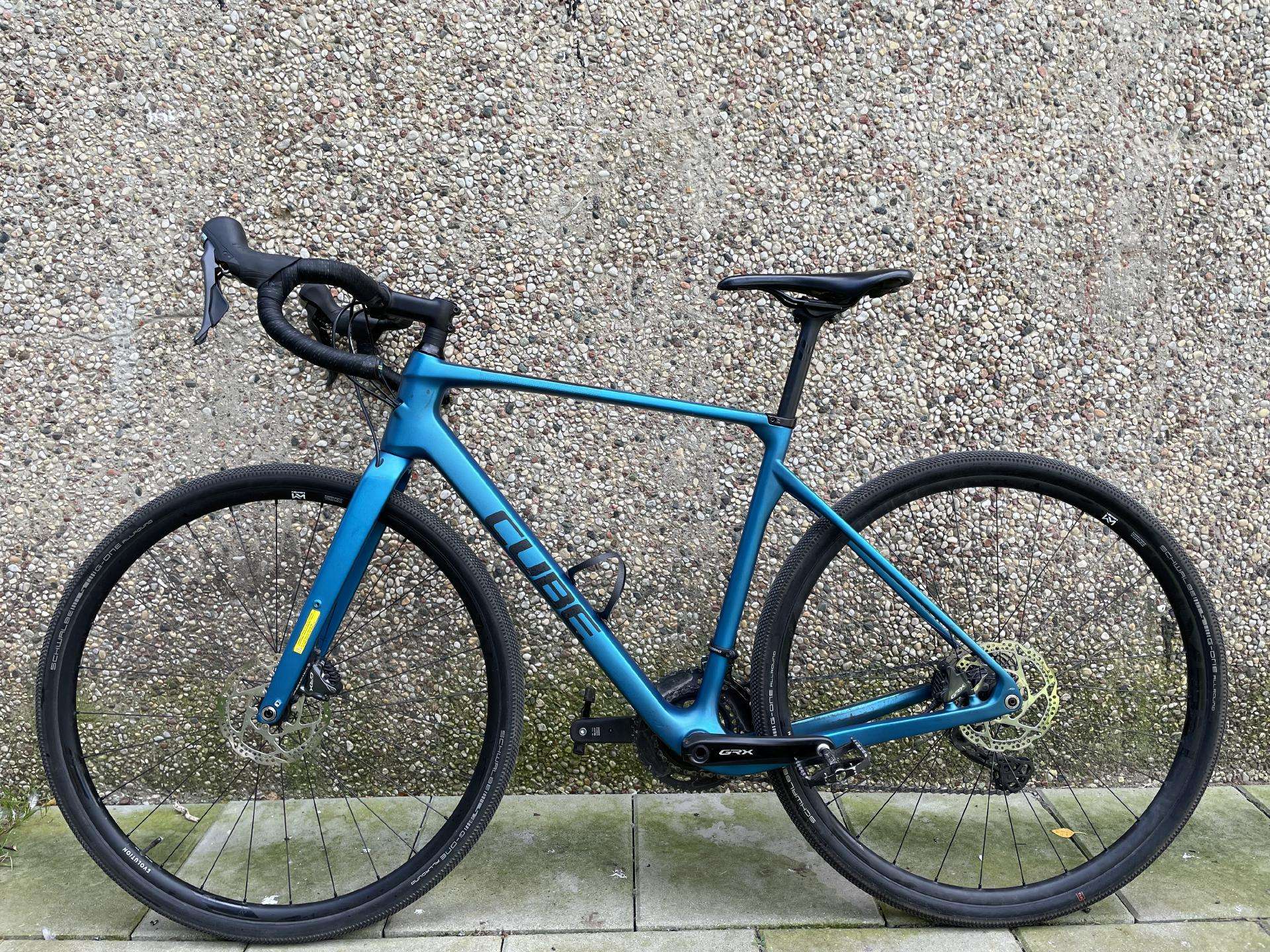 Cube Nuroad karboninis gravel dviratis
