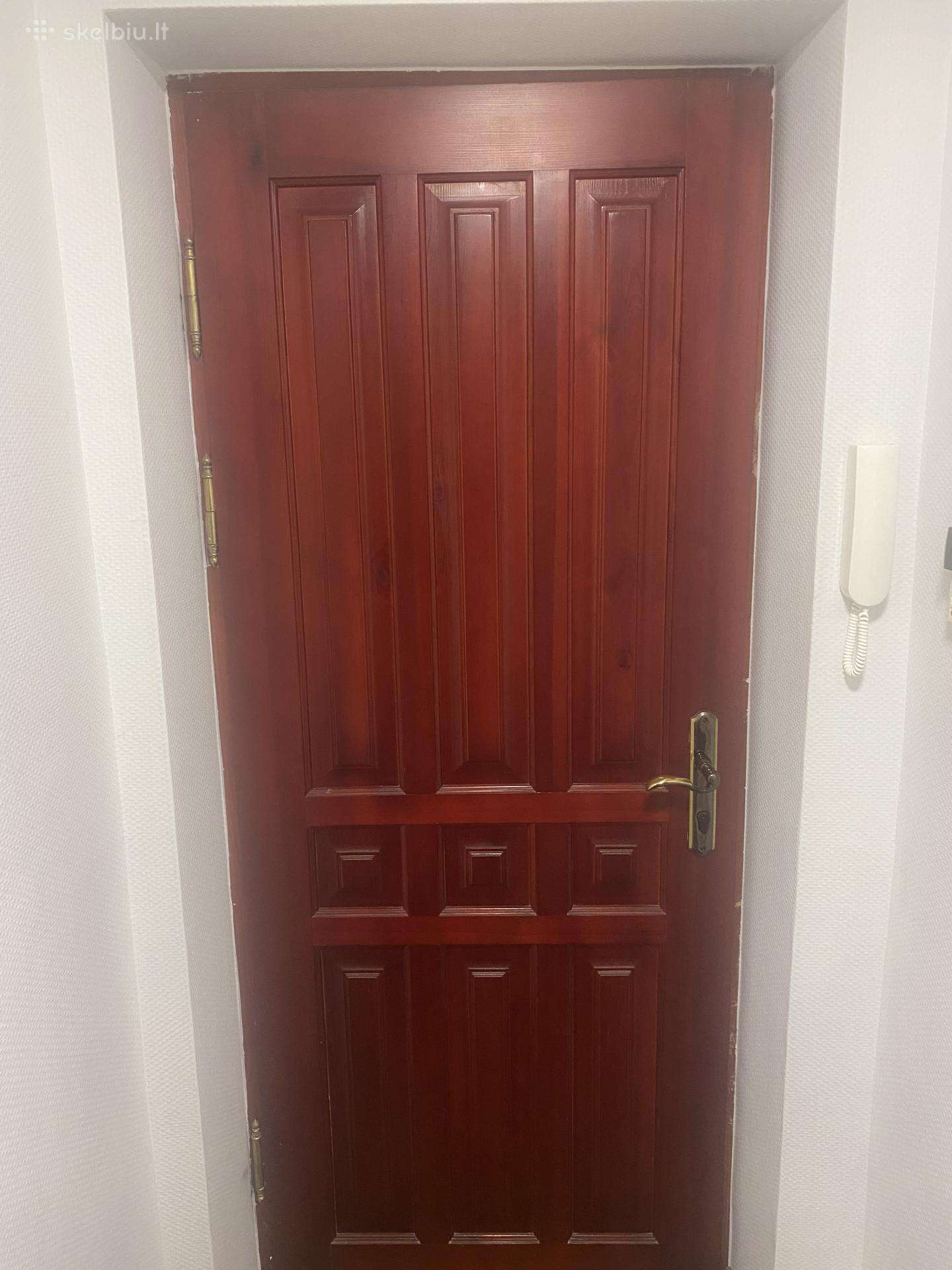 Dvigubos išorines buto durys