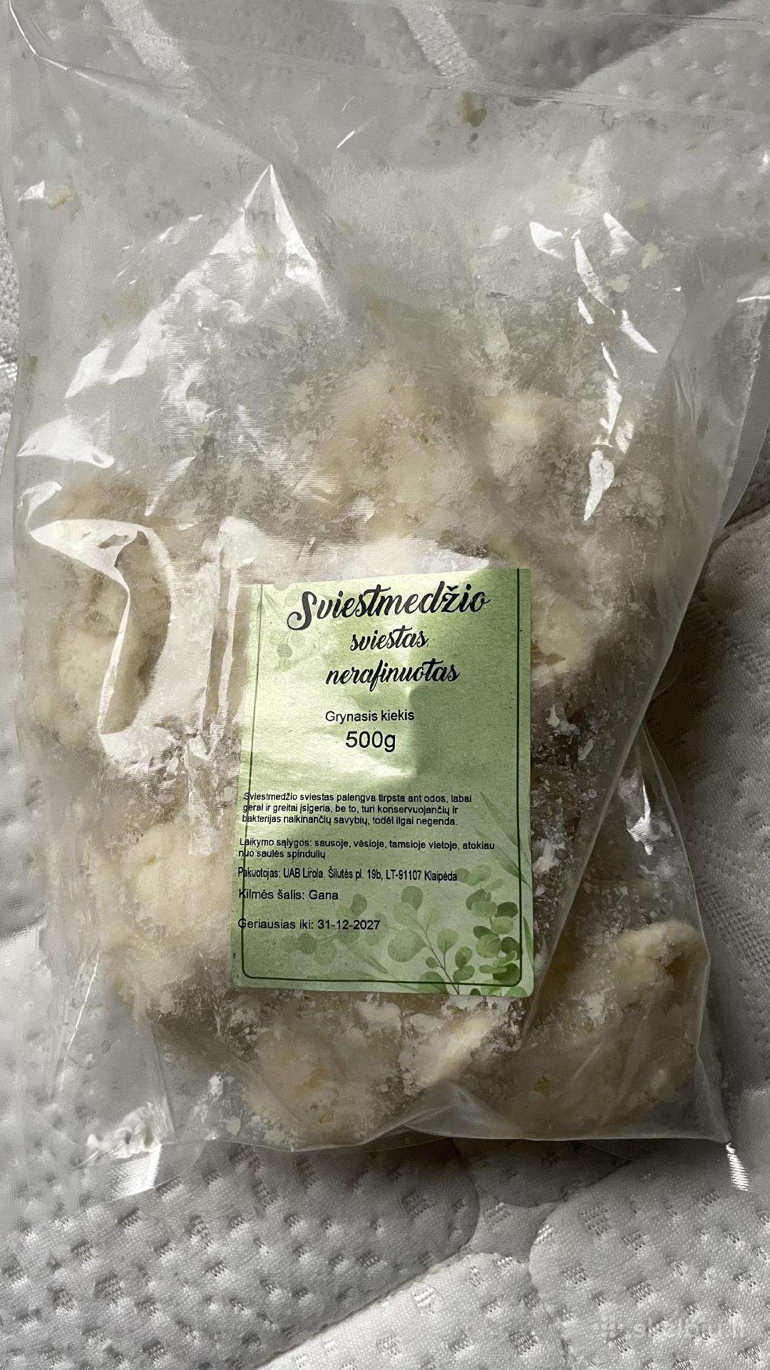 Nerafinuotas sviestmedžio (taukmedžio) sviestas