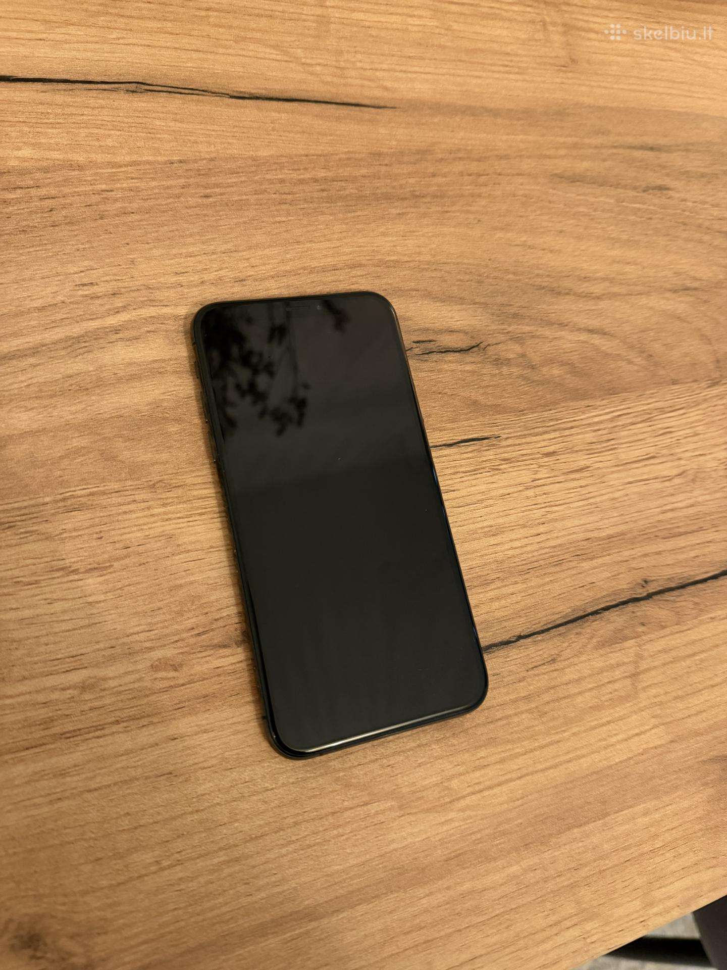 iPhone XS