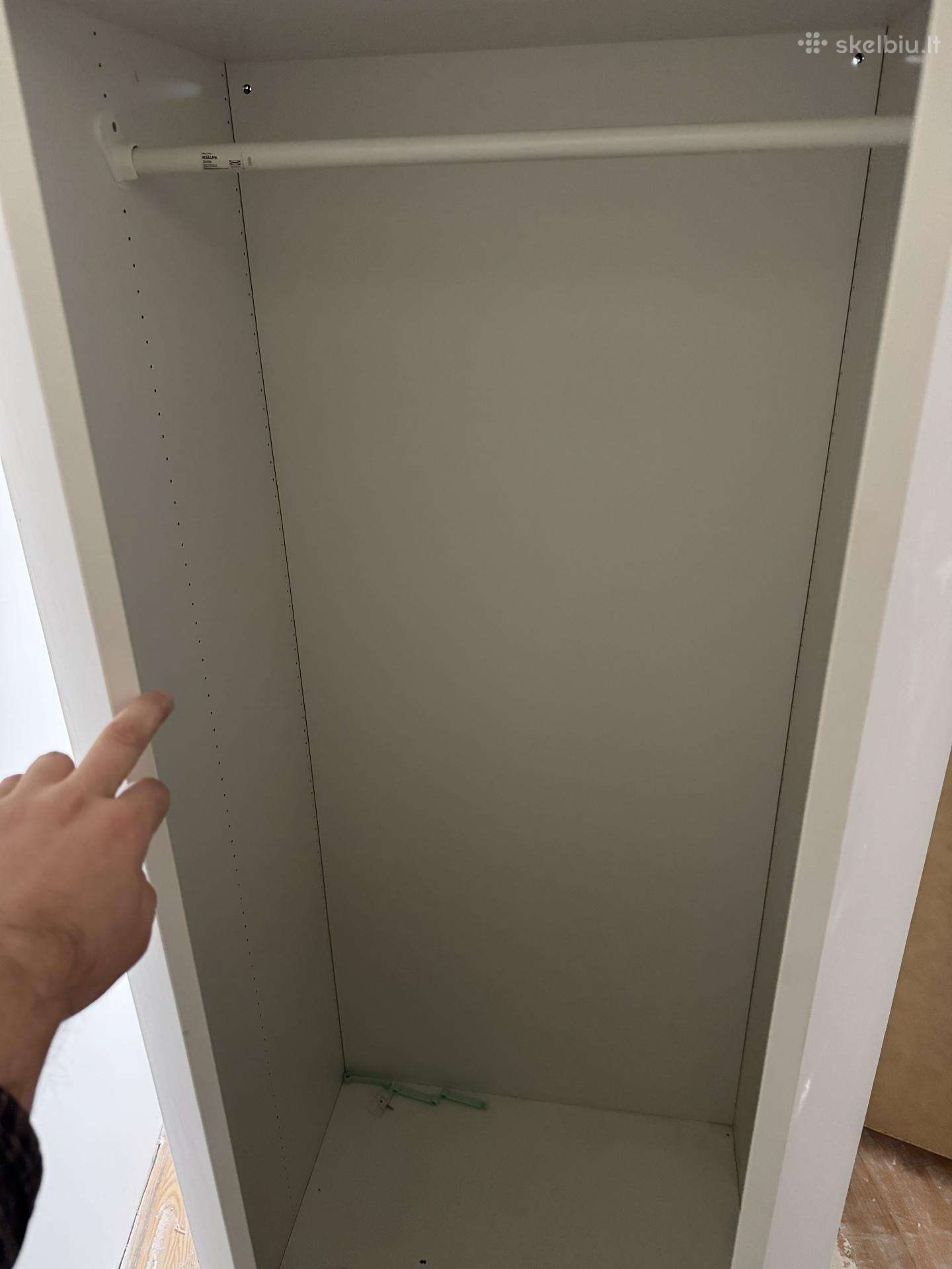 Atiduodu drabužių spintas Vilniuje Naujamiestis
