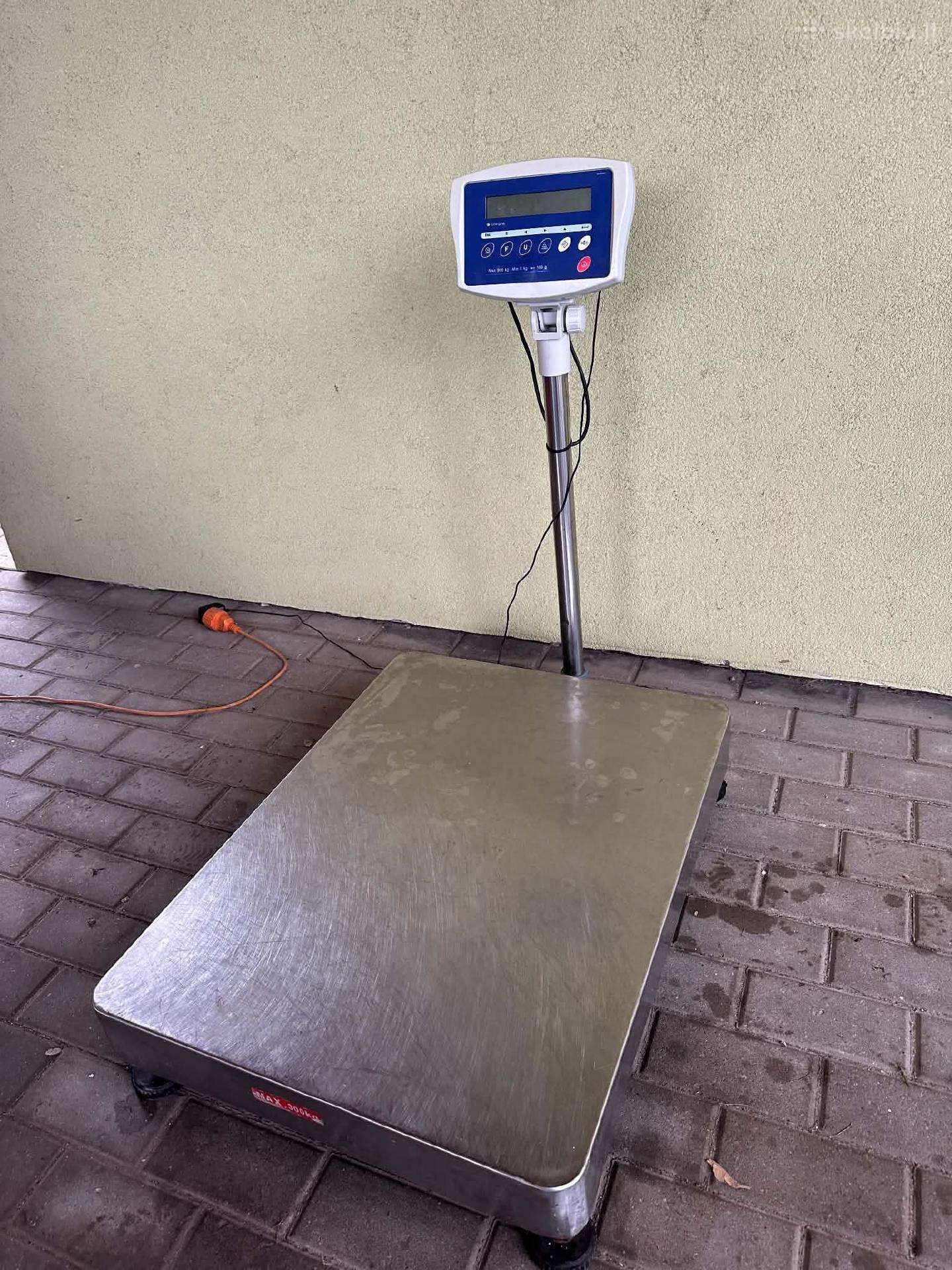 Elektroninės platforminės svarstyklės iki 300 kg