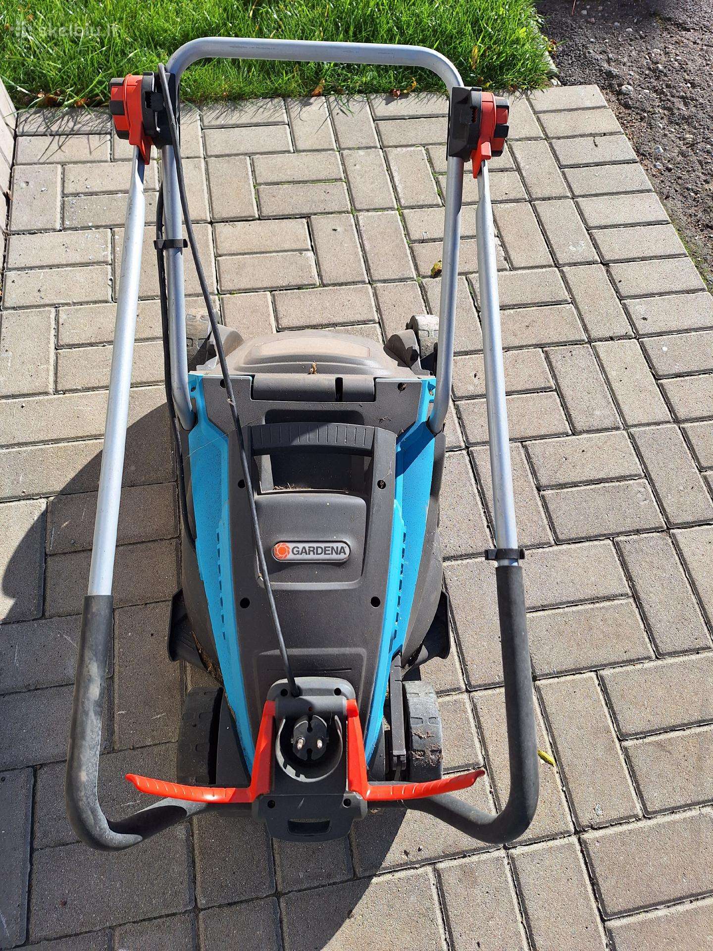 Parduodama elektrinė žoliapjovė
