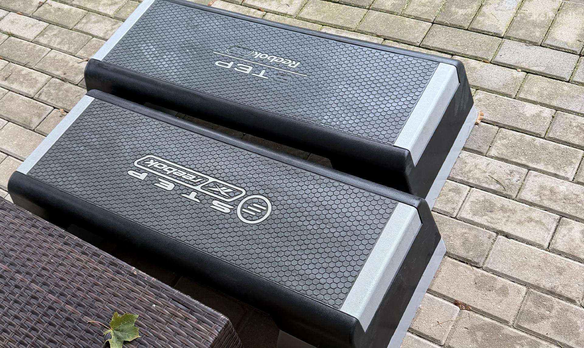 Naudotos step aerobikos platformos