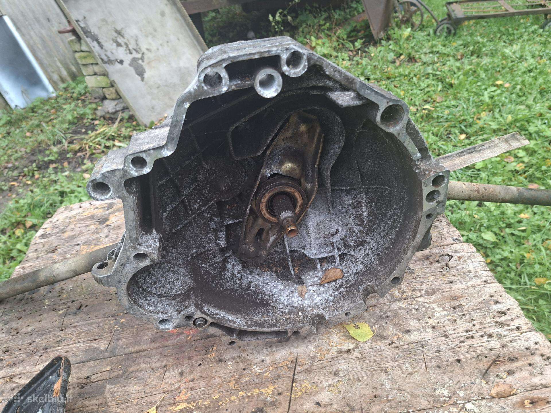 Benzinas greičių-pavarų dežę, audi 80 b3