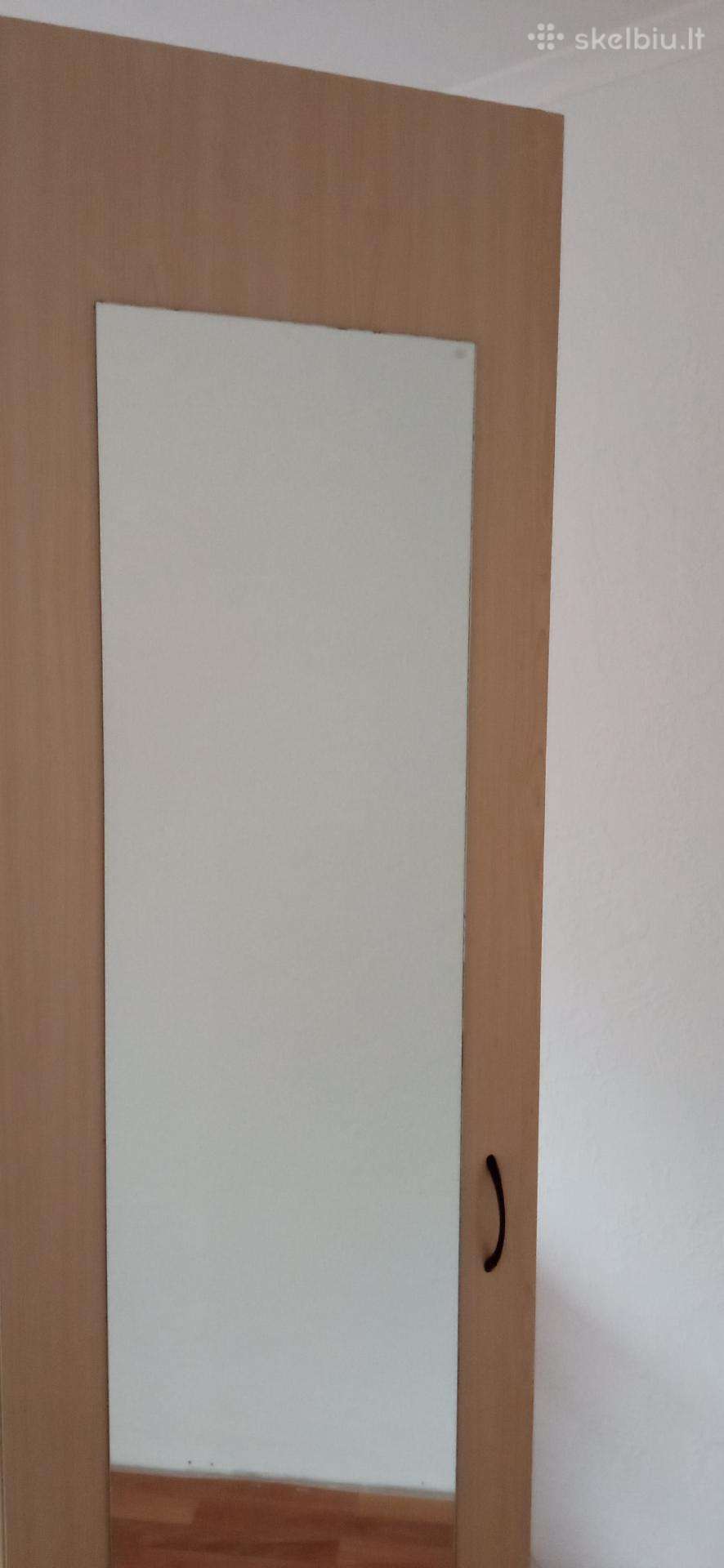 Prieškambario spintelė su veidrodžiu