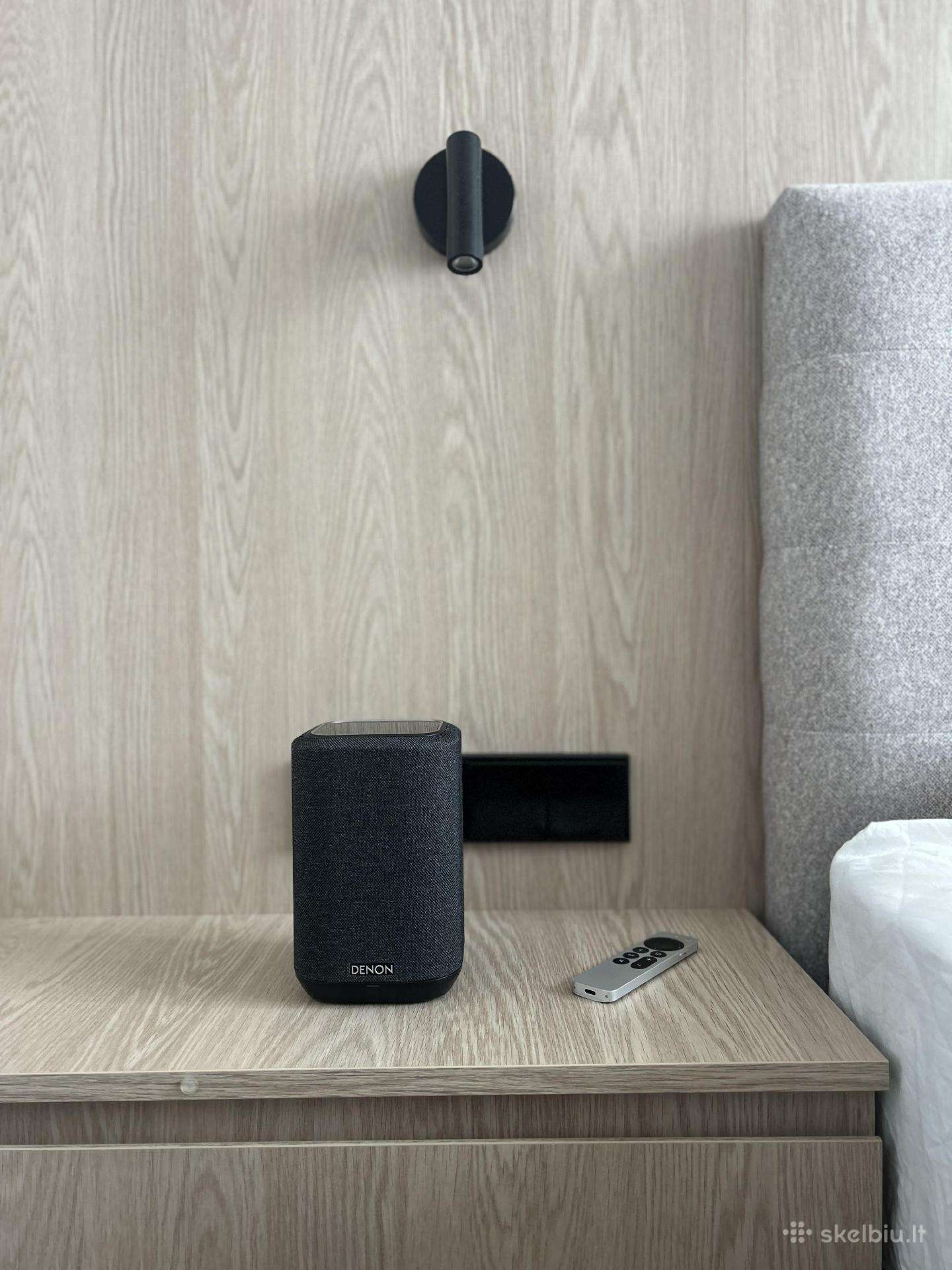 Juodos spalvos kolonėlė Denon Home 150