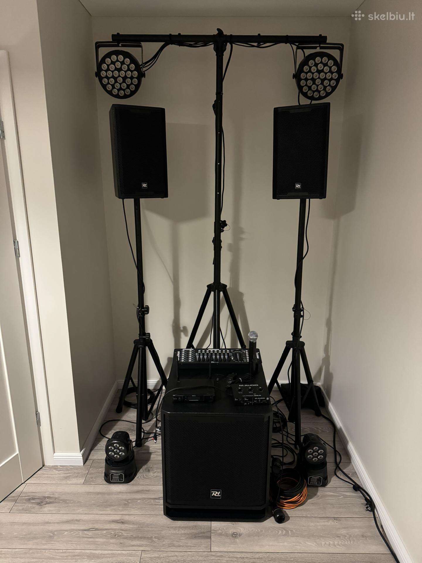 Garso 1800w ir šviesų Rgbw komplektas renginiams