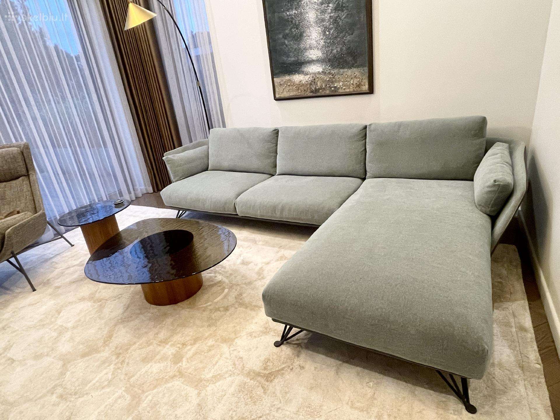 Išskirtinė &prabangi Arketipo Morriso sofa/kampas