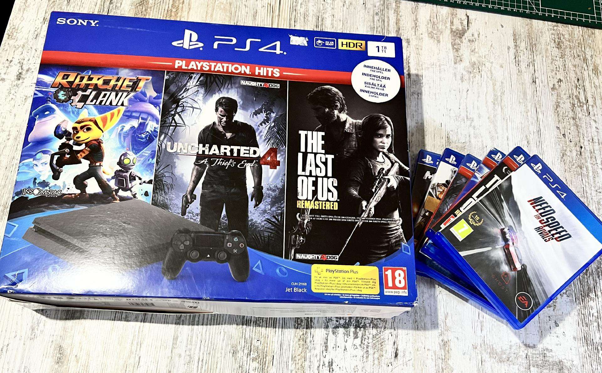 Sony Playstation 4 Slim 1tb + 6 žaidimai!