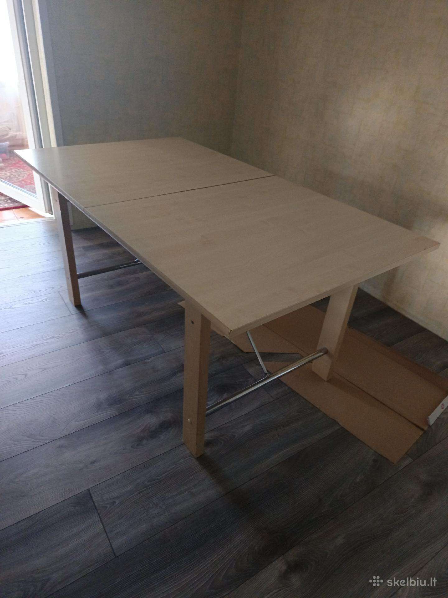 Tvirtas išskleidžiamas valgomojo stalas