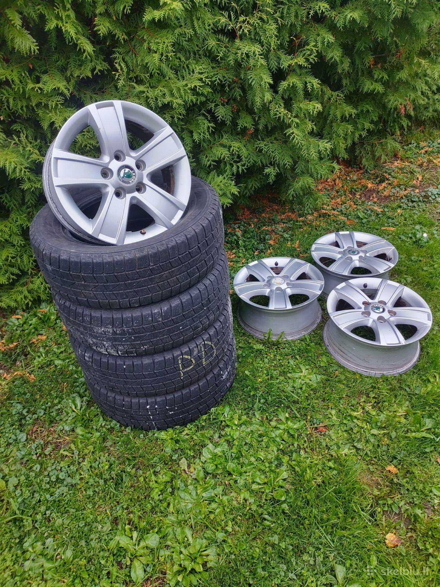 Ratlankiai škoda octavia su padangom