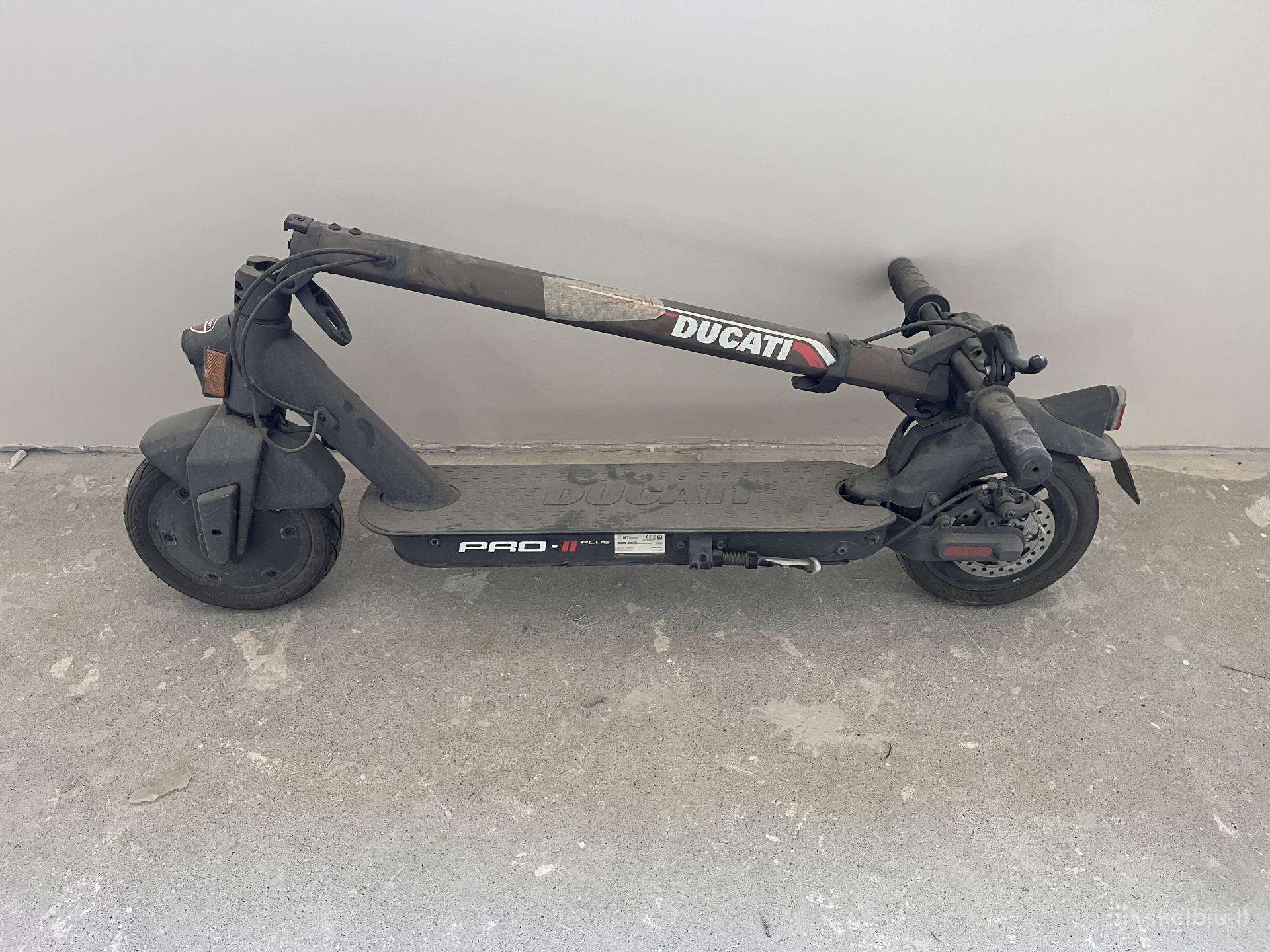 Ducati pro 2 plius