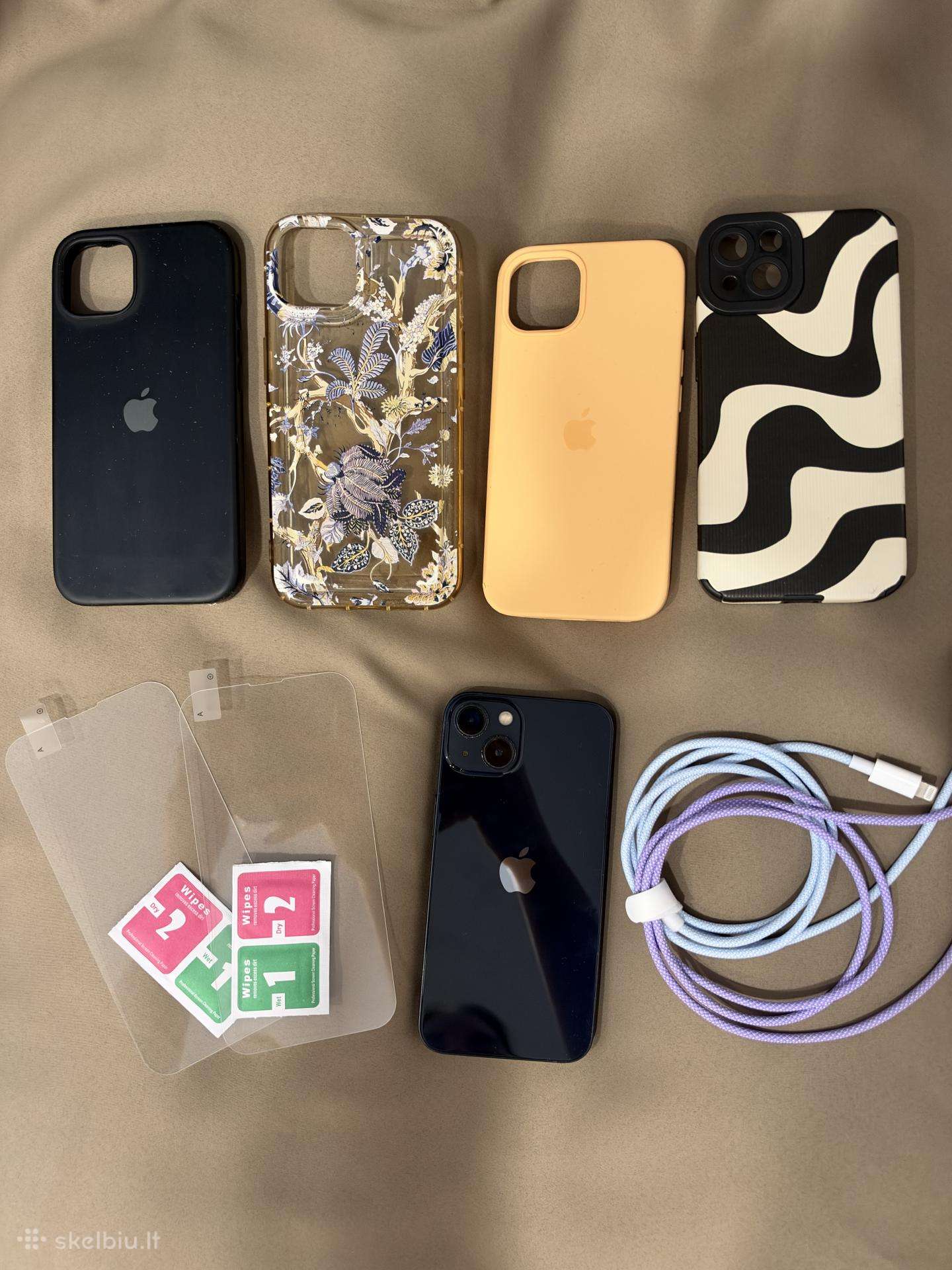 Apple iPhone 13 (juodas)