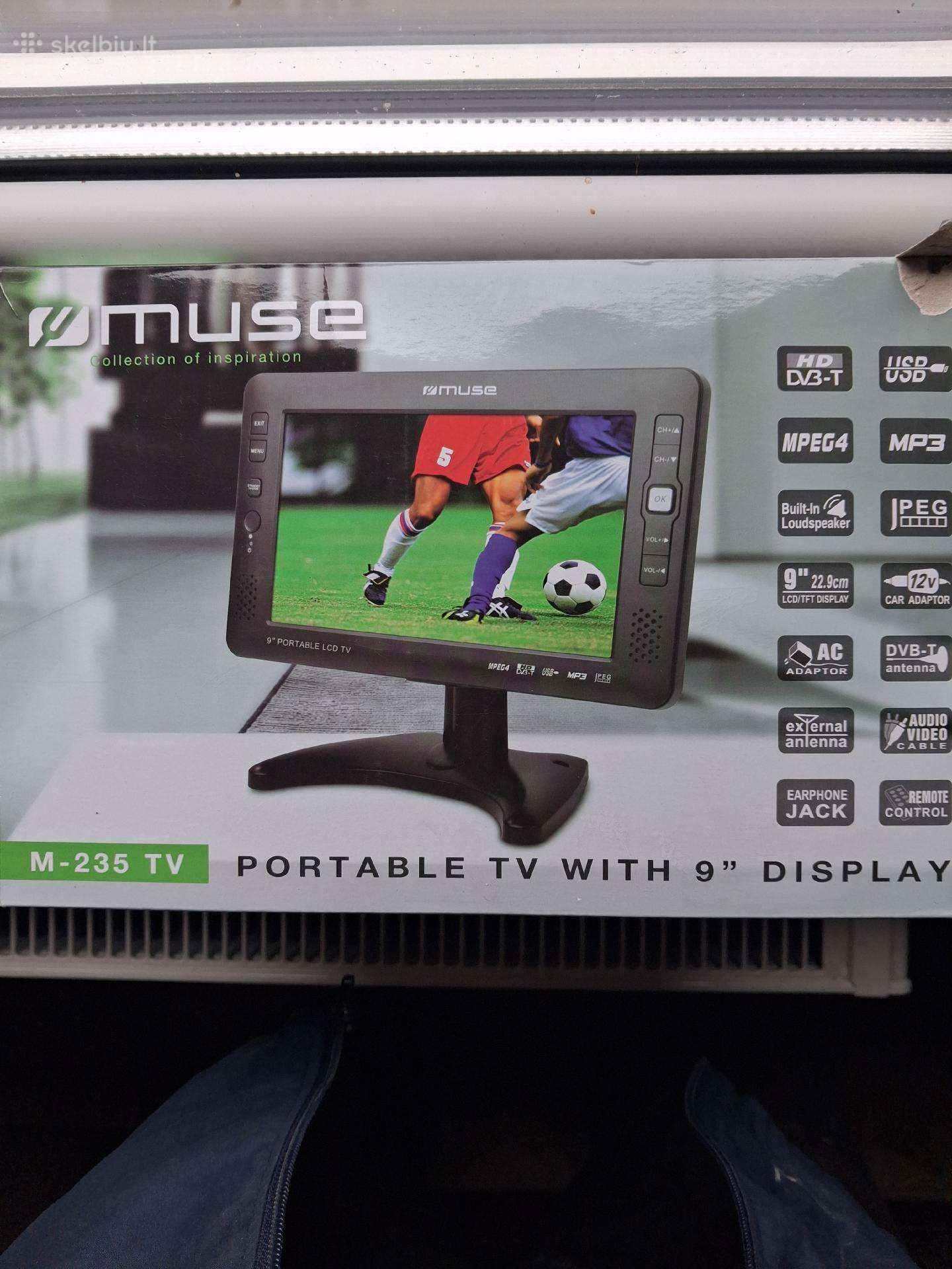 TV M-235 9"