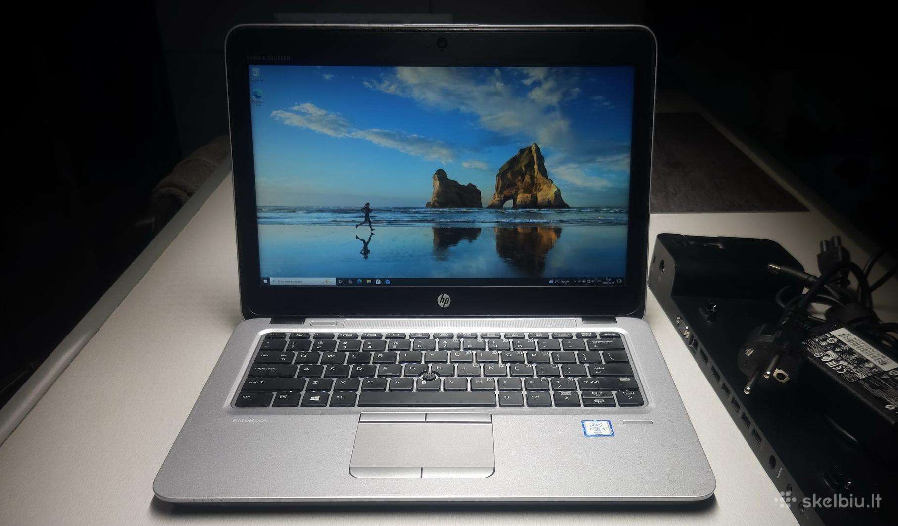 Hp Elitebook 820 G3 16gb RAM 512gb SSD + Docking