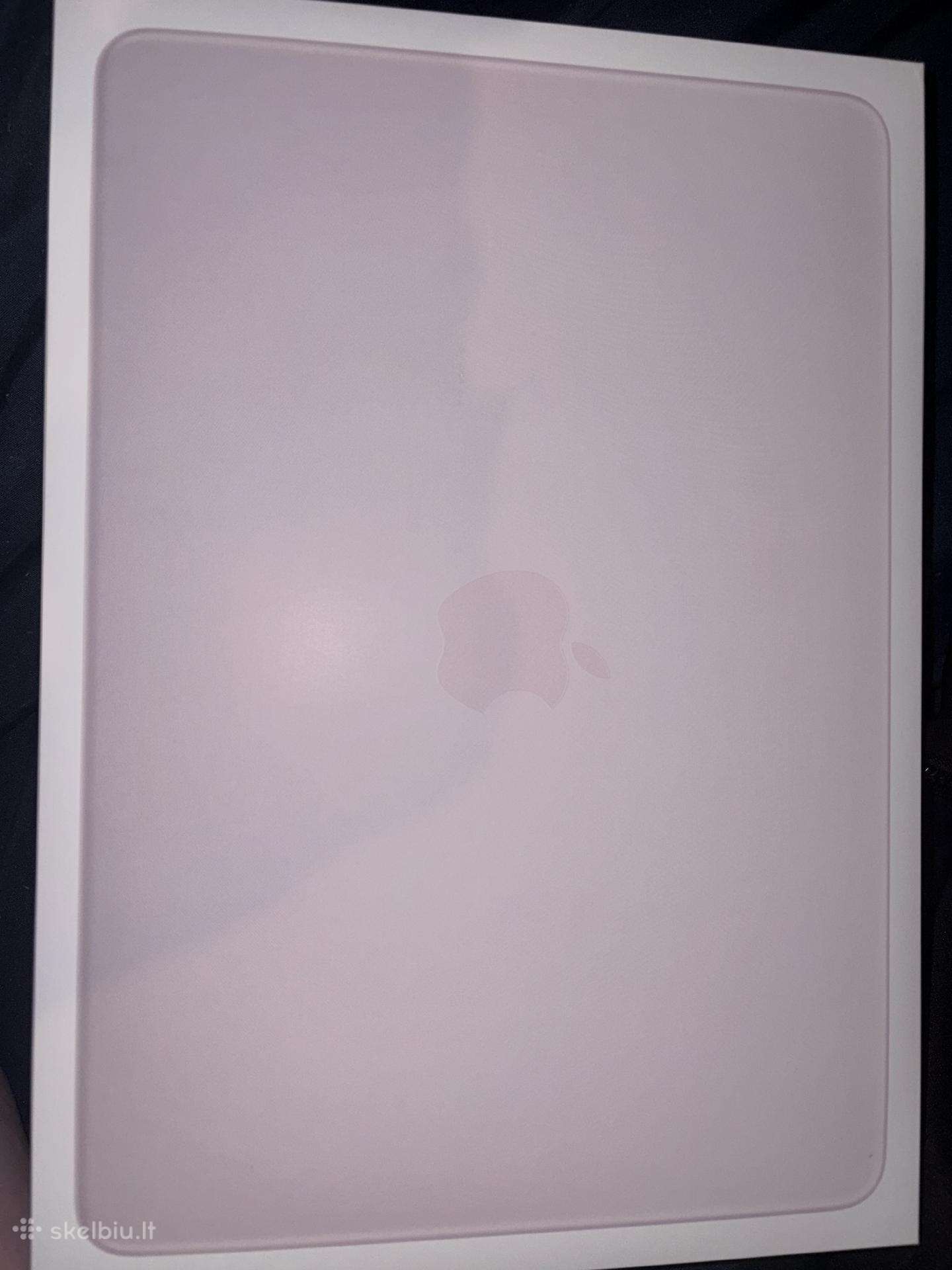 13- inch MacBook neo