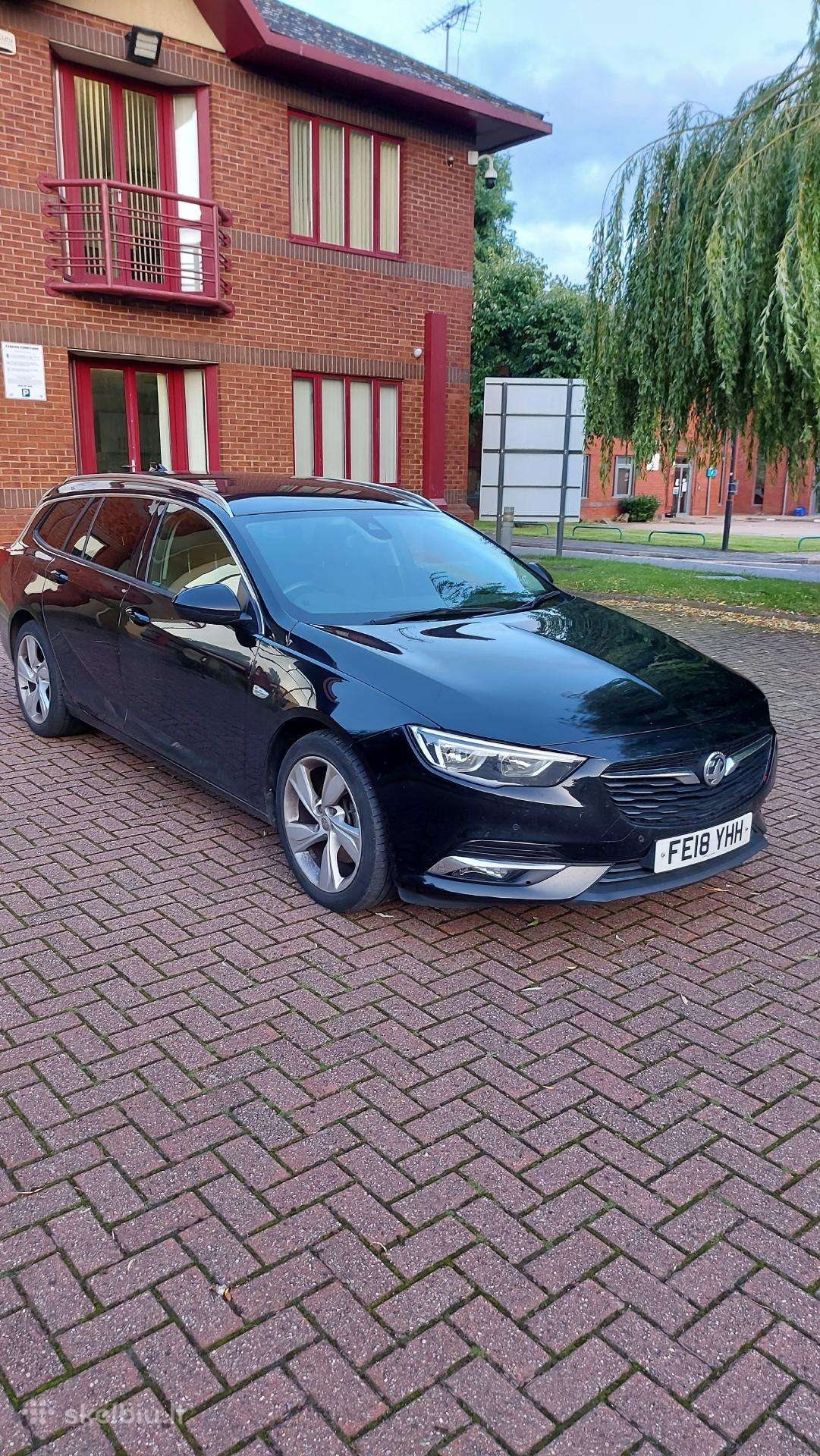 Parduodama Insignia UK regustracija
