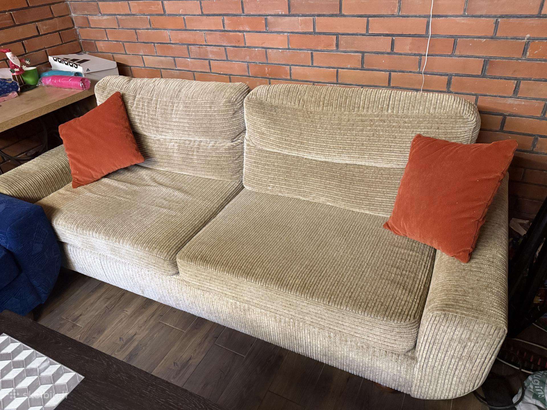 Dovanoju sofas