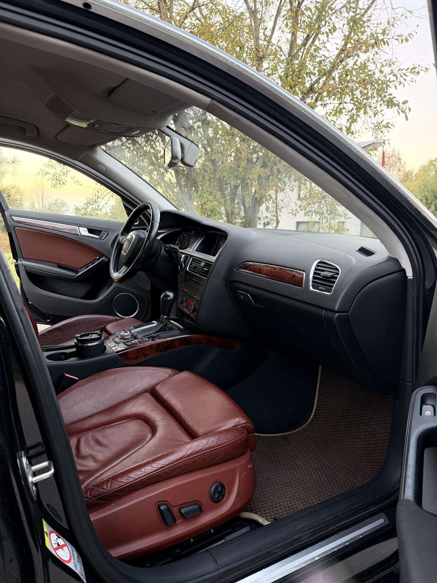 Audi A4, 2.7 l., sedanas